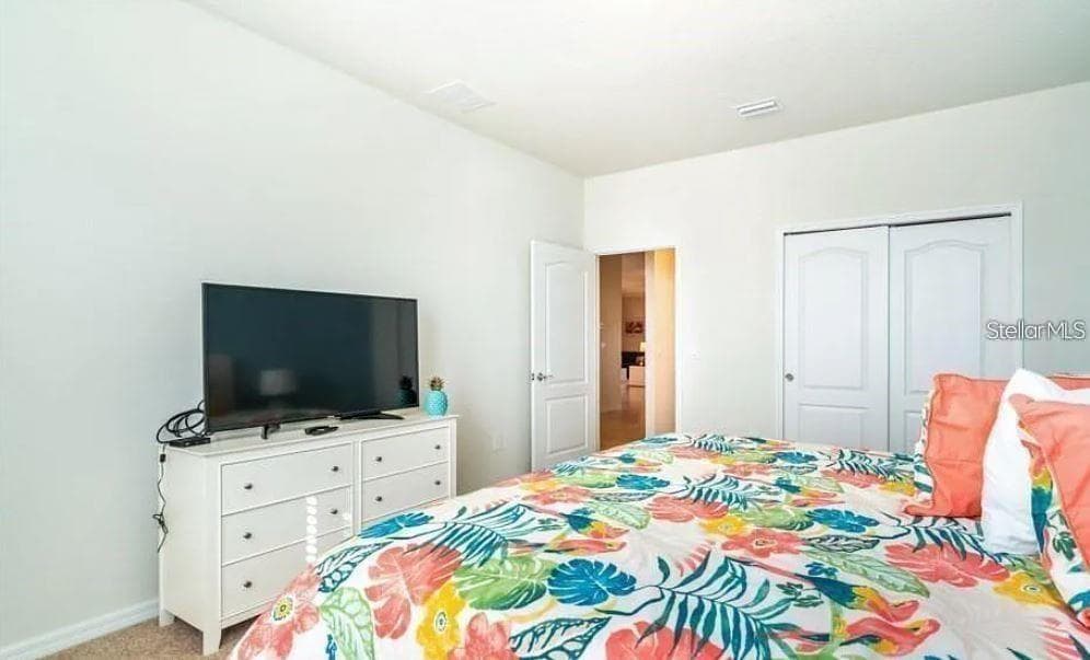 Single Family Residence at 8817 CORCOVADO DR, KISSIMMEE, photo 11 of 37