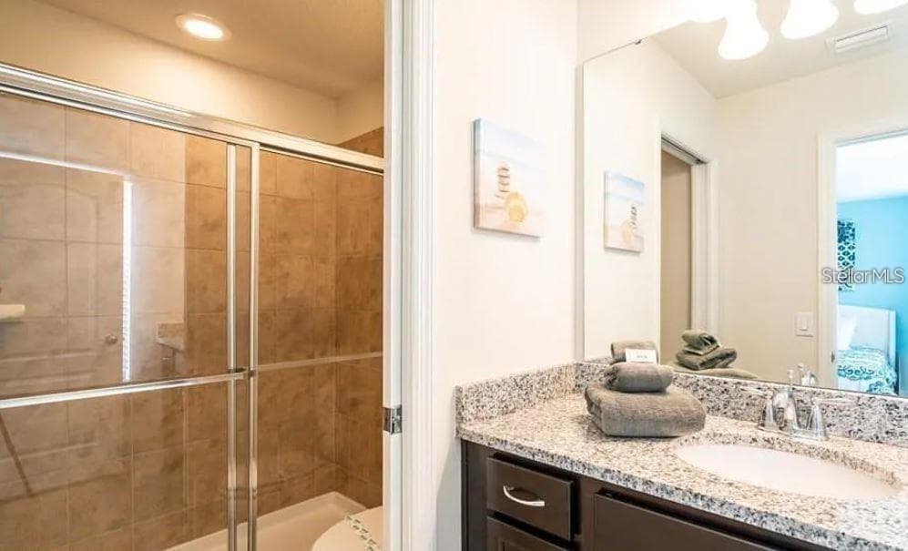 Single Family Residence at 8817 CORCOVADO DR, KISSIMMEE, photo 15 of 37