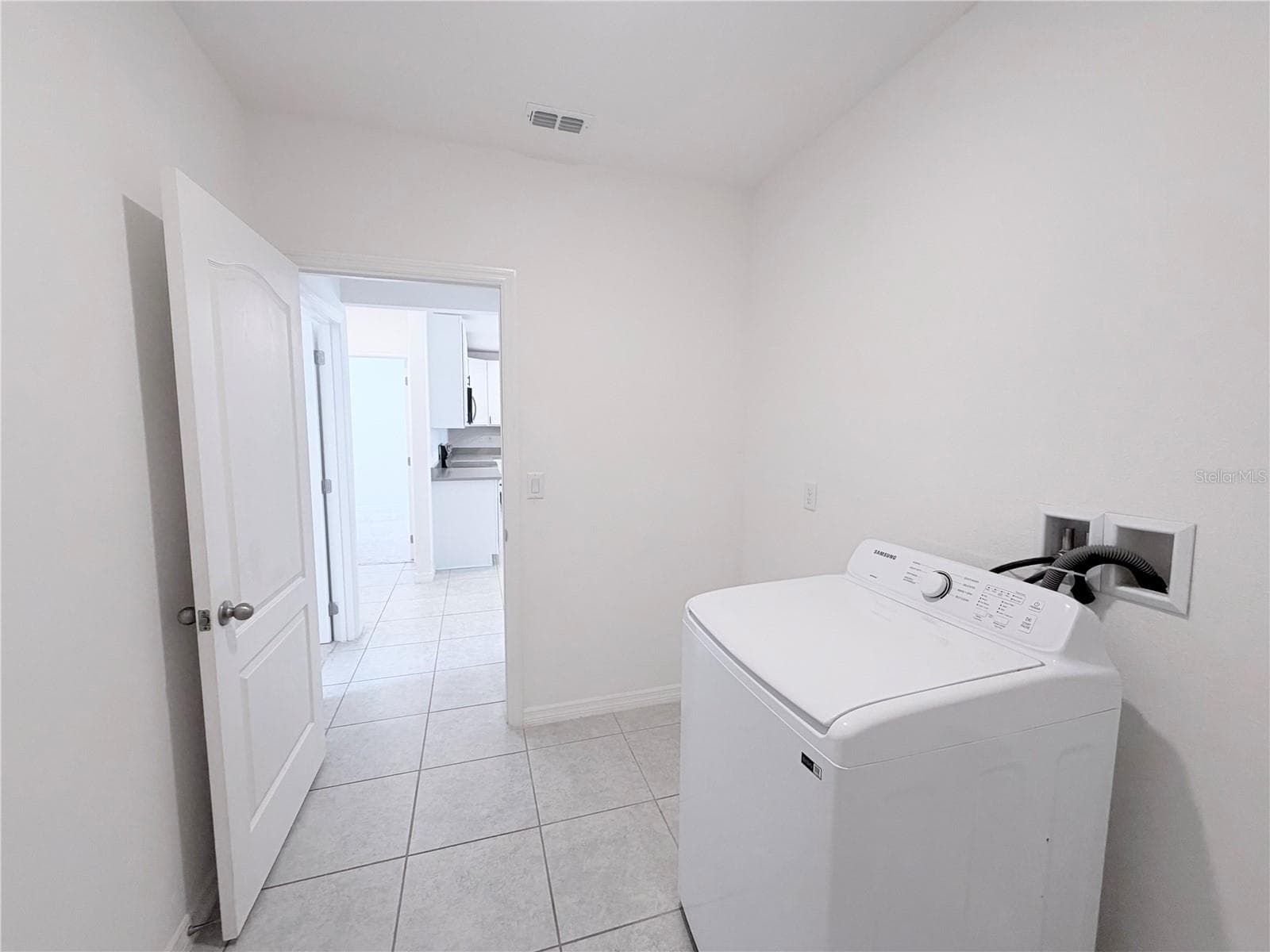 Single Family Residence at 2021 CANTON PARK DR, WINTER HAVEN, photo 48 of 92