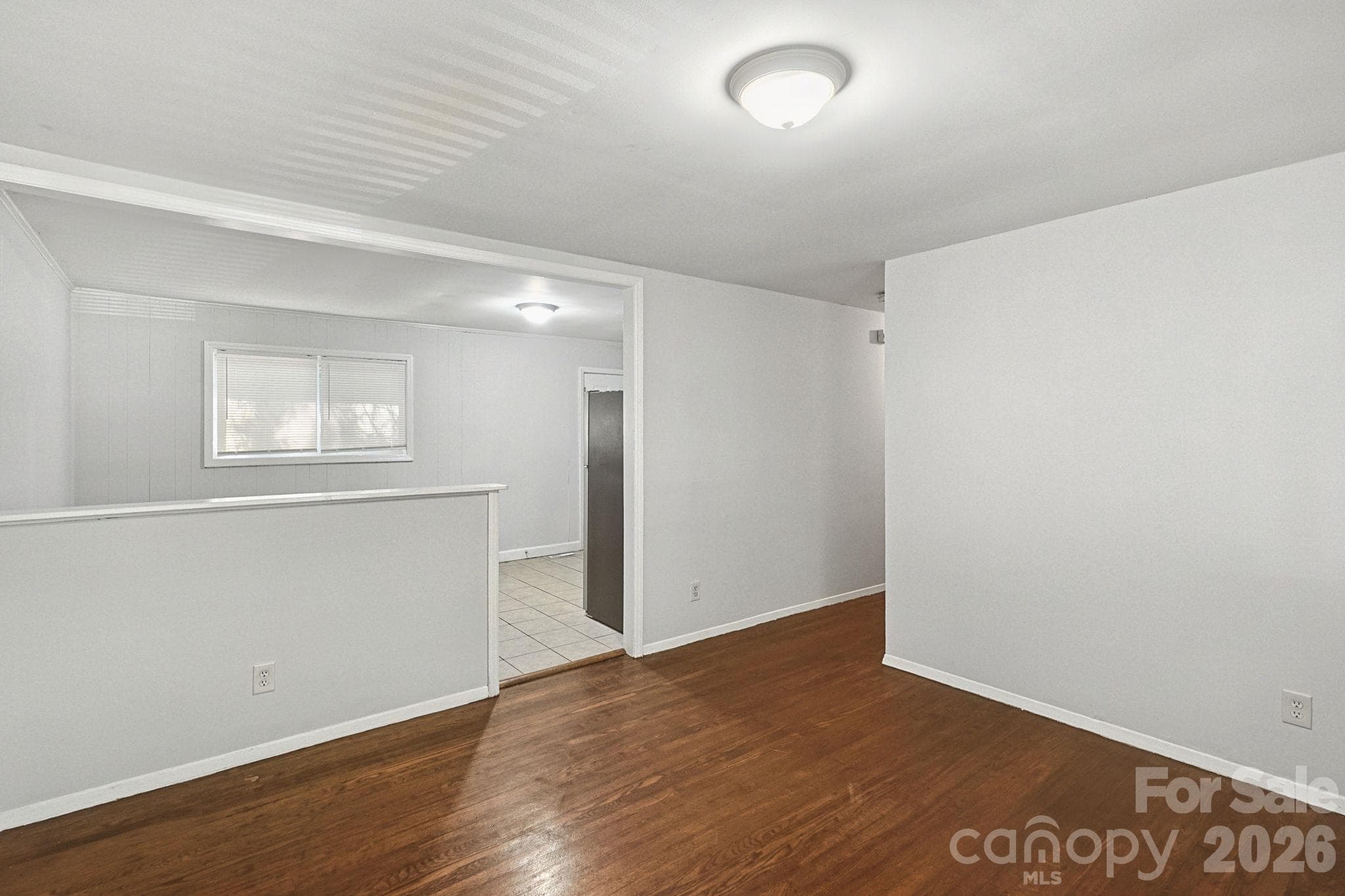 Single Family Residence at 301 Edgegreen Drive, Charlotte, photo 4 of 22