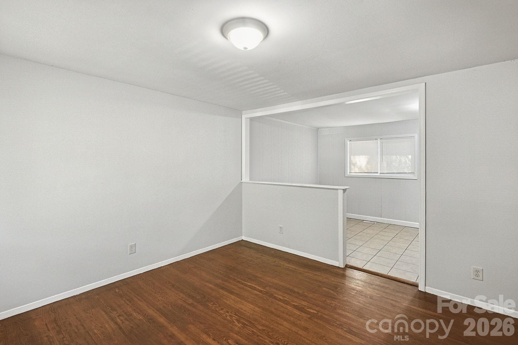 Single Family Residence at 301 Edgegreen Drive, Charlotte, photo 5 of 22