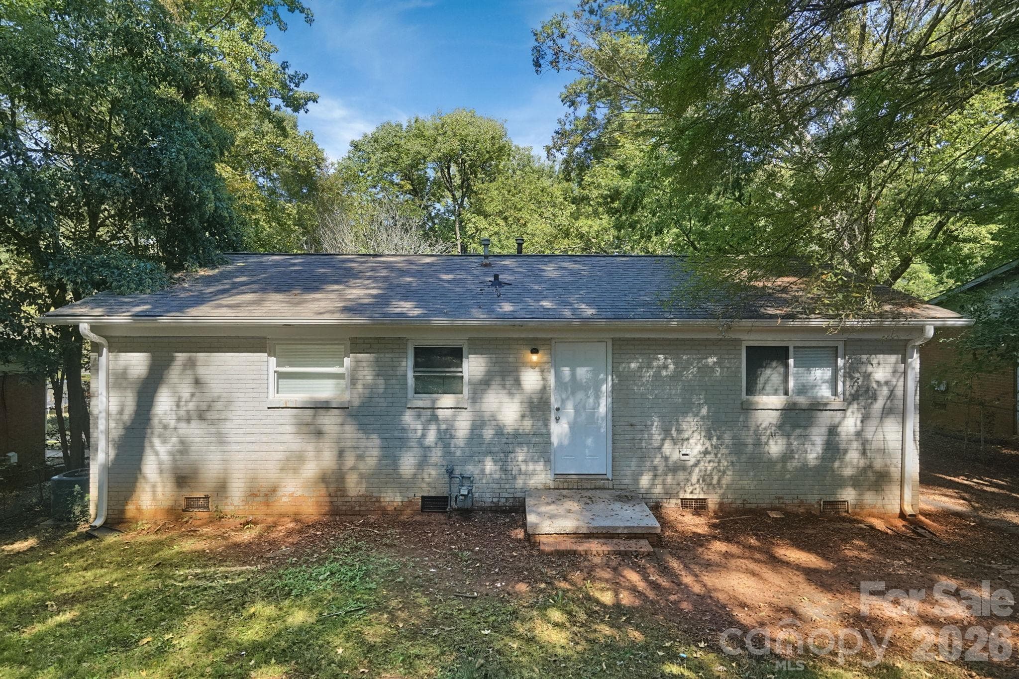 Single Family Residence at 301 Edgegreen Drive, Charlotte, photo 20 of 22