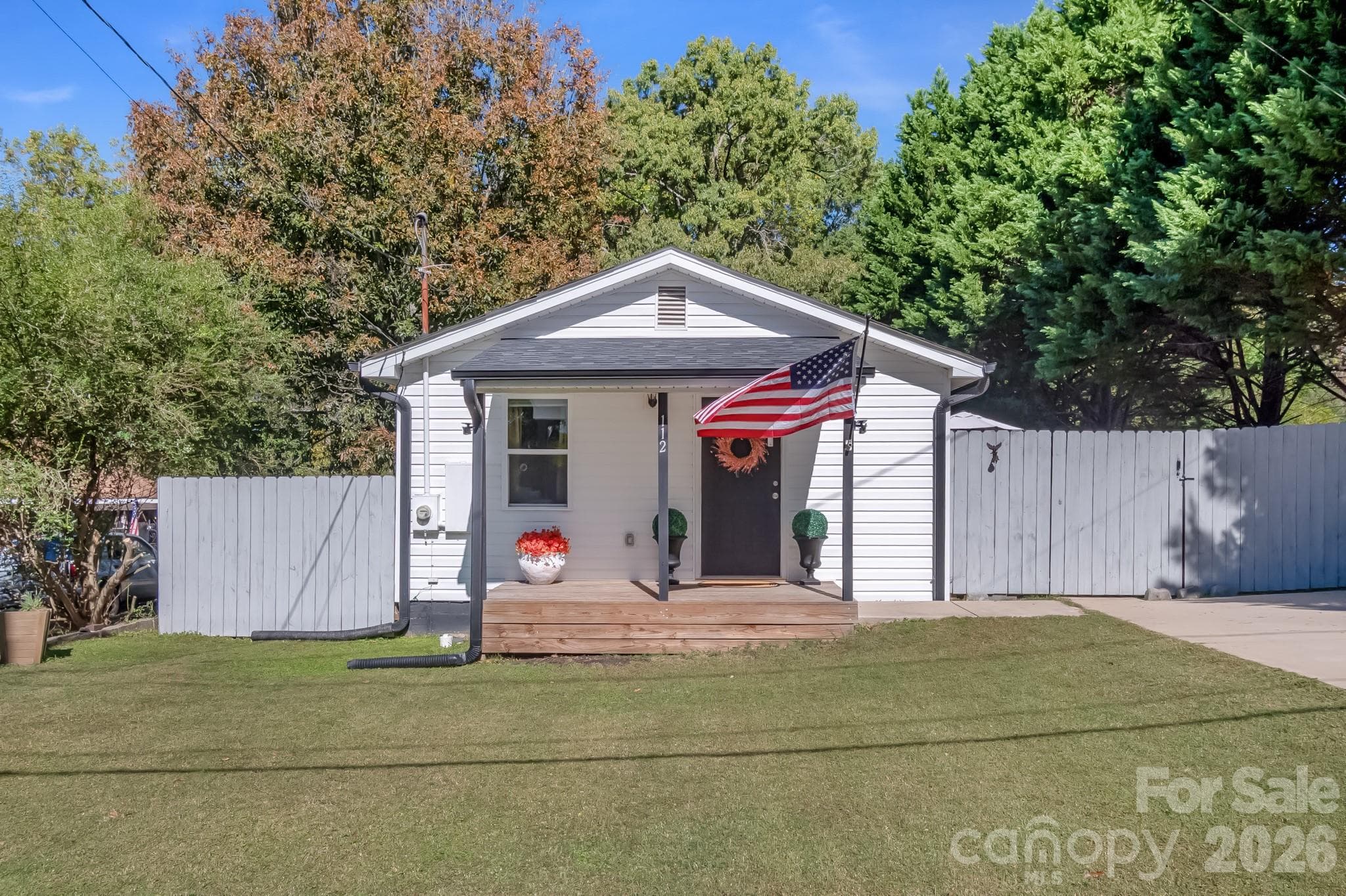 112 W Poplar Street