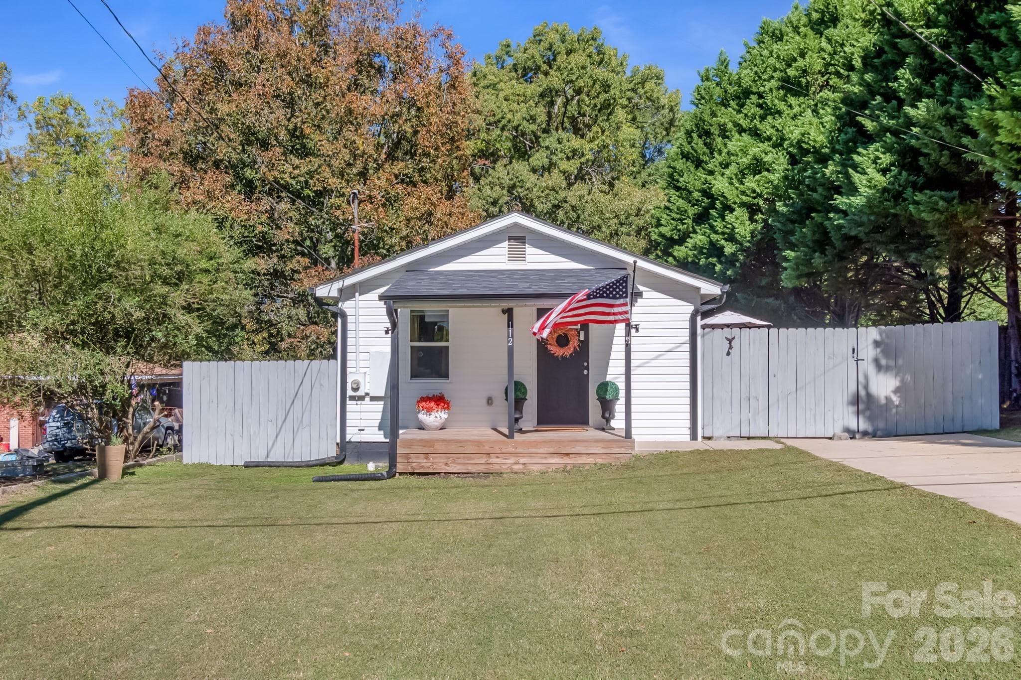 Just perfect! - 112 W Poplar Street, Stanley