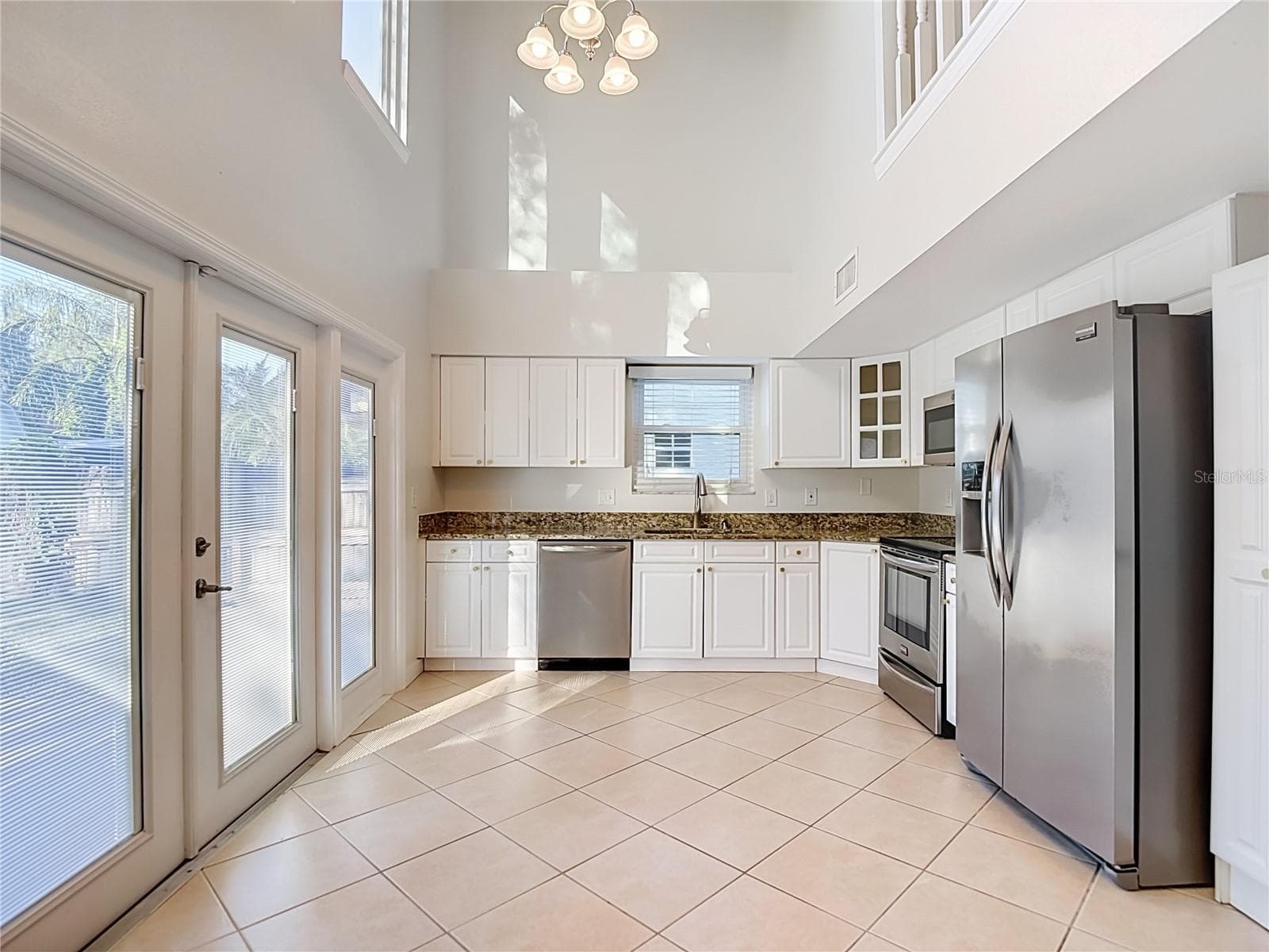 Single Family Residence at 607 BREEZEWAY CT, BRANDON, photo 4 of 54