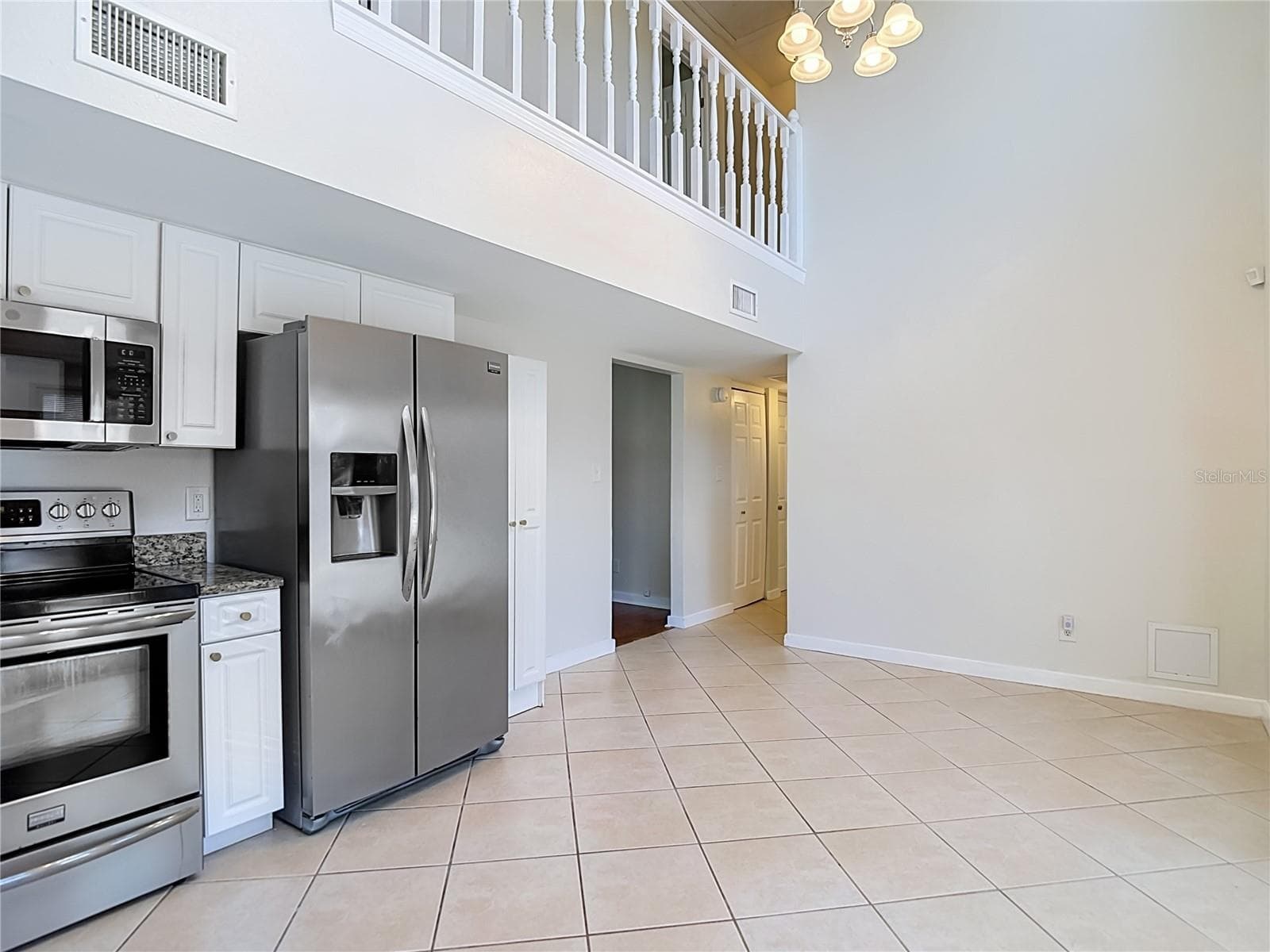 Single Family Residence at 607 BREEZEWAY CT, BRANDON, photo 14 of 54