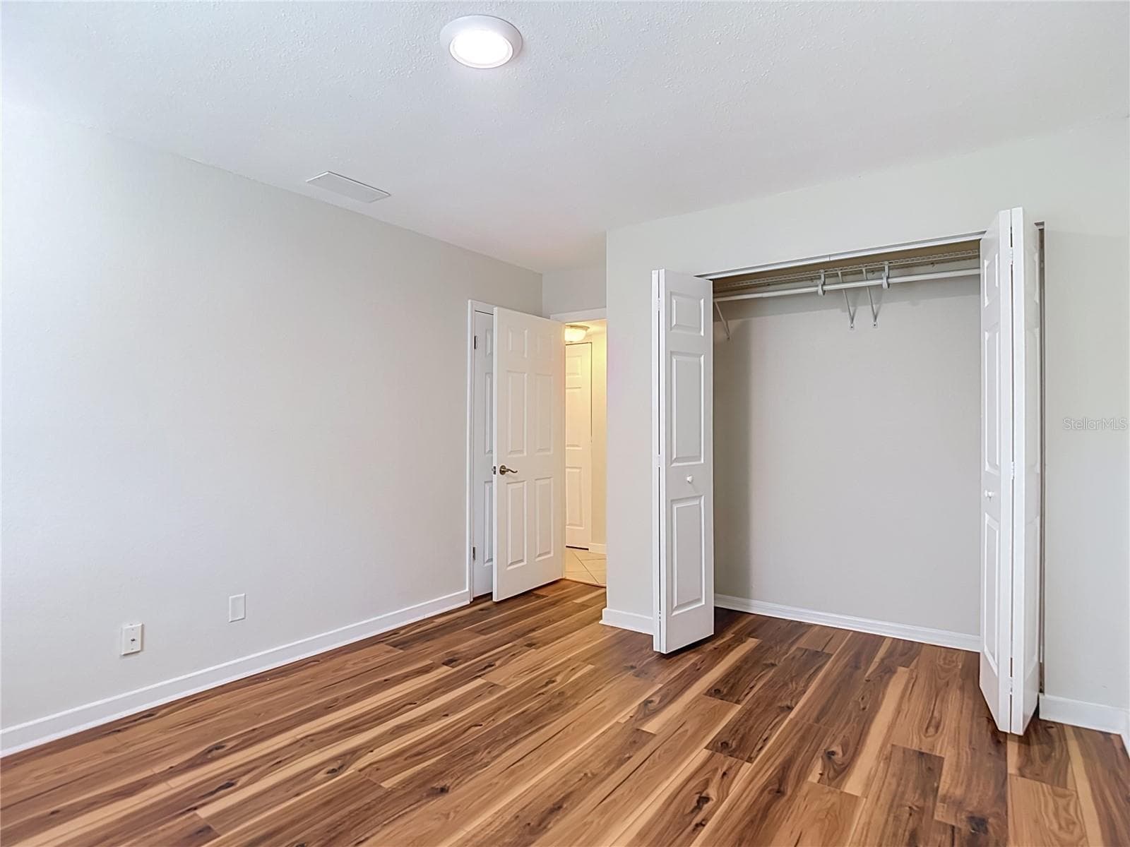 Downstair Primary Room - 607 BREEZEWAY CT, BRANDON