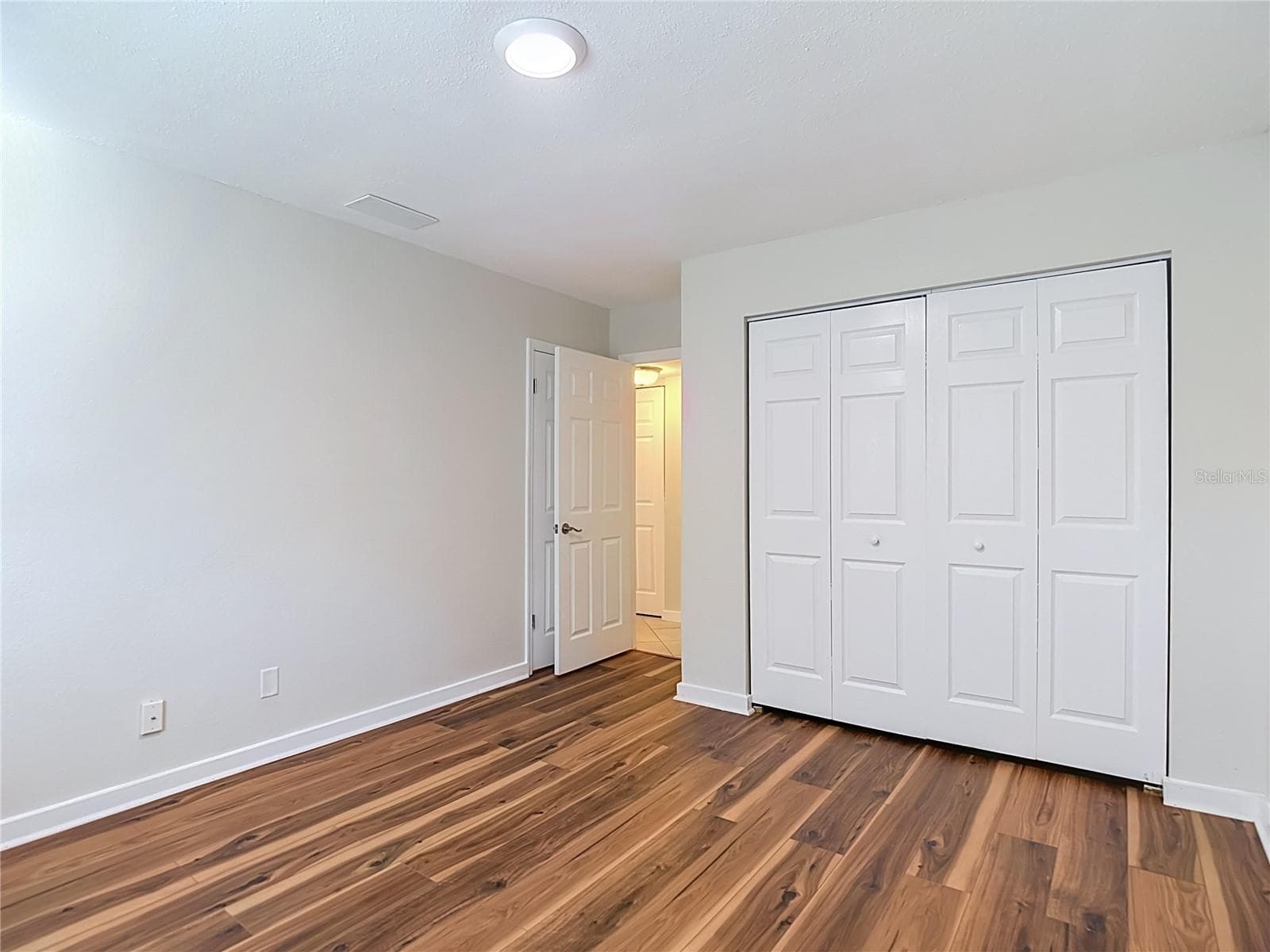 Downstair Primary Room - 607 BREEZEWAY CT, BRANDON