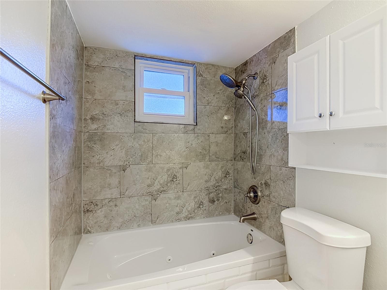 Single Family Residence at 607 BREEZEWAY CT, BRANDON, photo 22 of 54