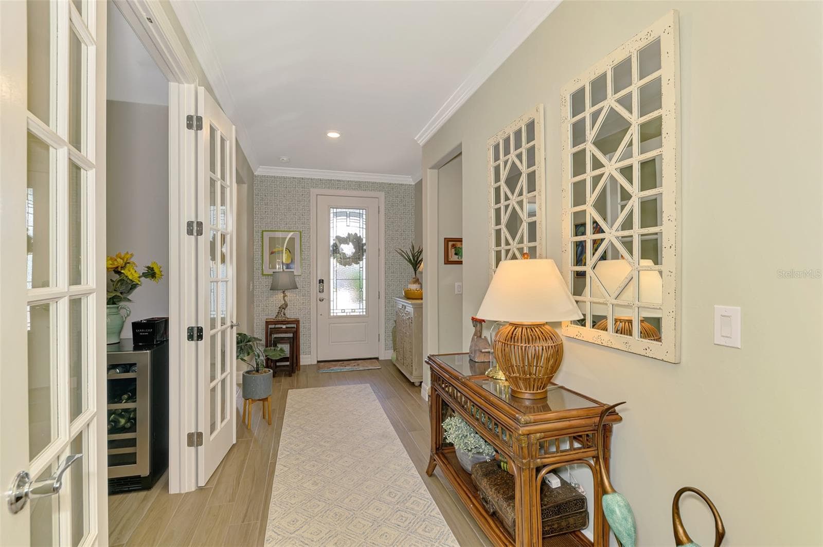 Single Family Residence at 13180 RINELLA ST, VENICE, photo 11 of 97