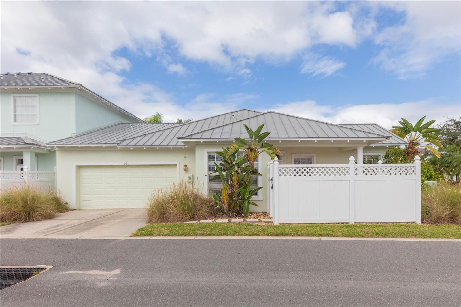 Townhouse at 320 IBISVIEW LN, APOLLO BEACH, photo 5 of 51
