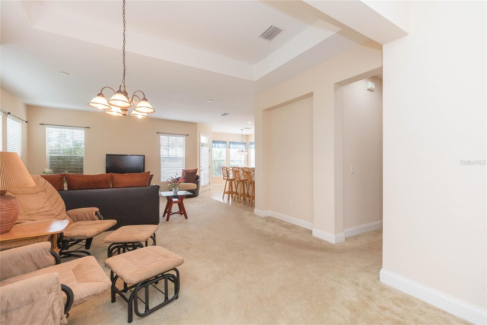 Townhouse at 320 IBISVIEW LN, APOLLO BEACH, photo 12 of 51