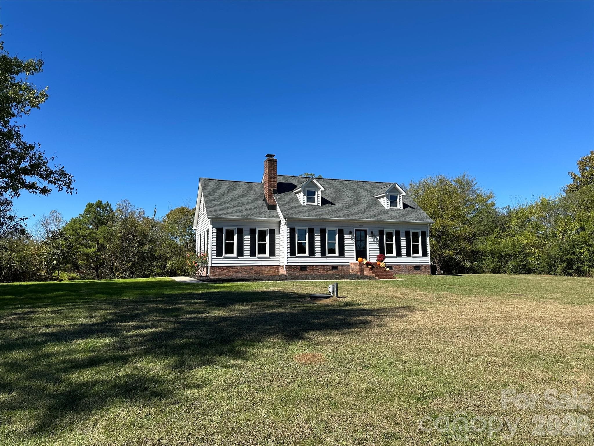 Single Family Residence at 7650 Rocky River Road, Concord, photo 3 of 13