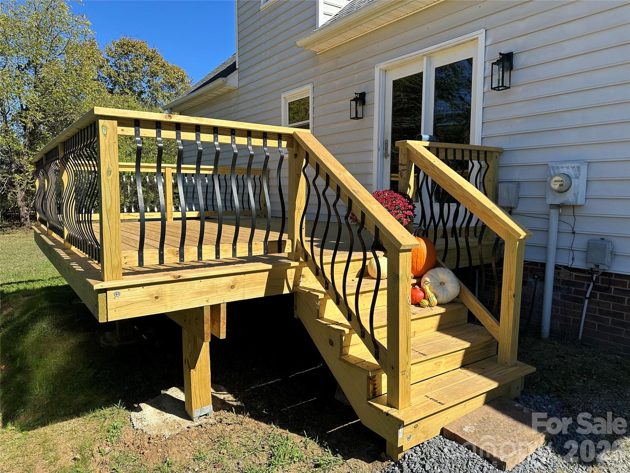 Single Family Residence at 7650 Rocky River Road, Concord, photo 7 of 13