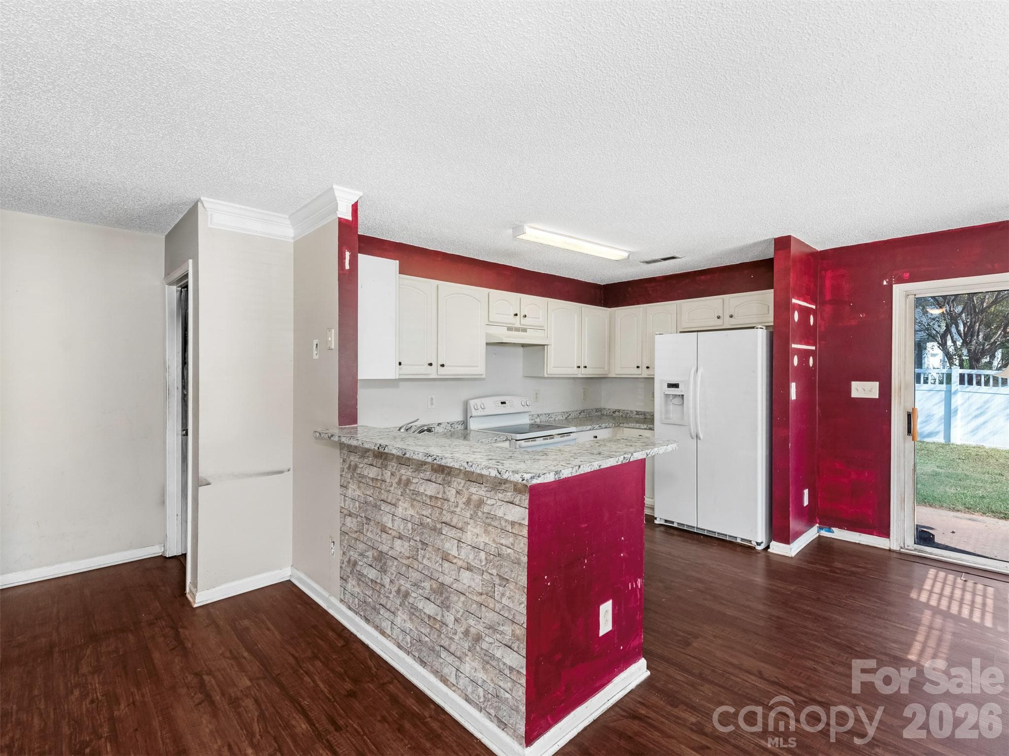 Single Family Residence at 343 Amir Circle, Matthews, photo 13 of 44