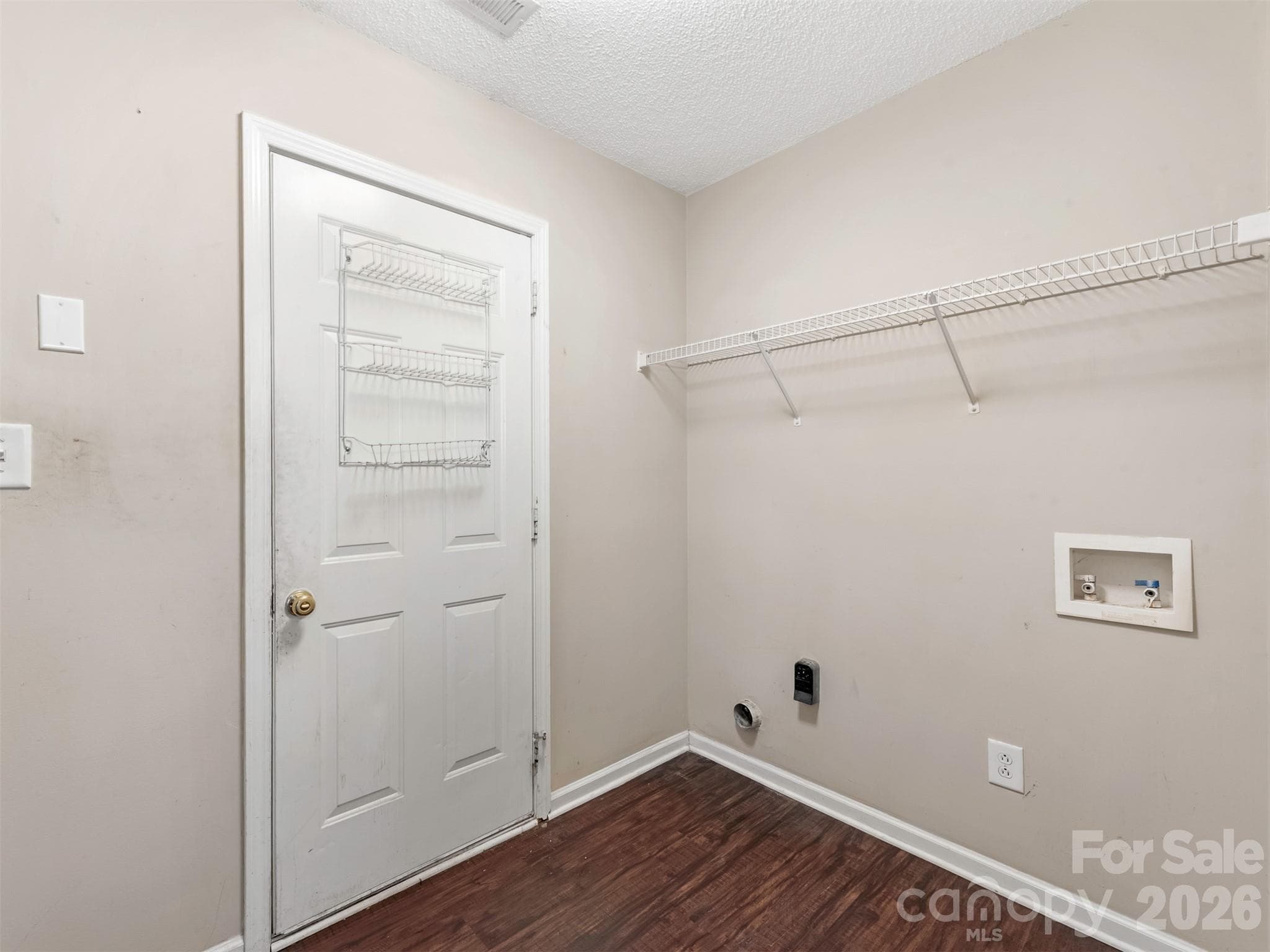 Single Family Residence at 343 Amir Circle, Matthews, photo 24 of 44