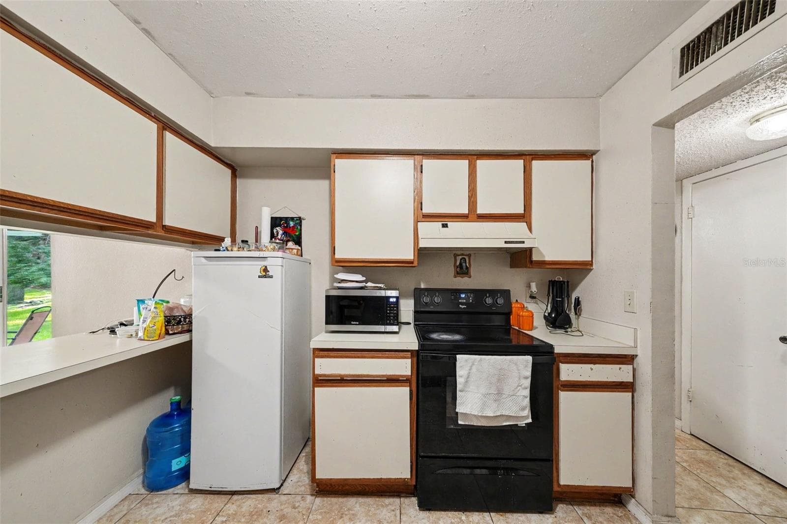 Condominium at 4307 S SEMORAN BLVD #2, ORLANDO, photo 13 of 31