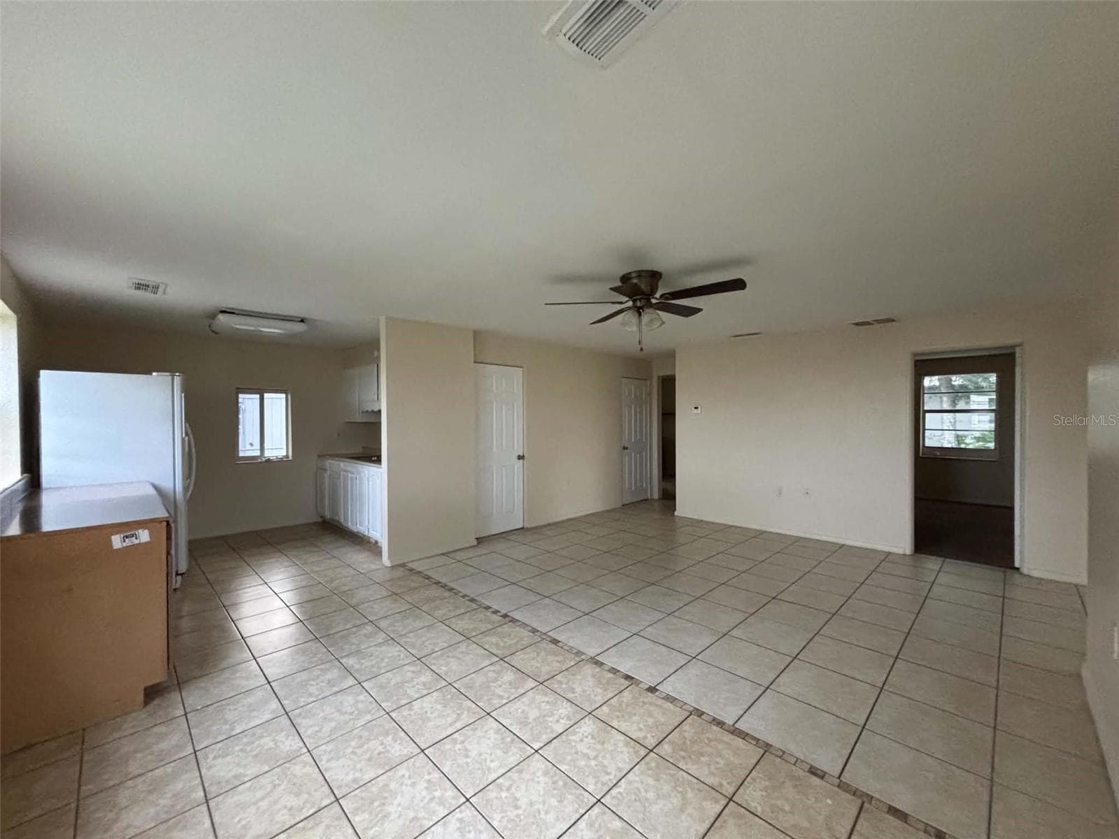 Single Family Residence at 239 MCKEAN ST, AUBURNDALE, photo 6 of 26