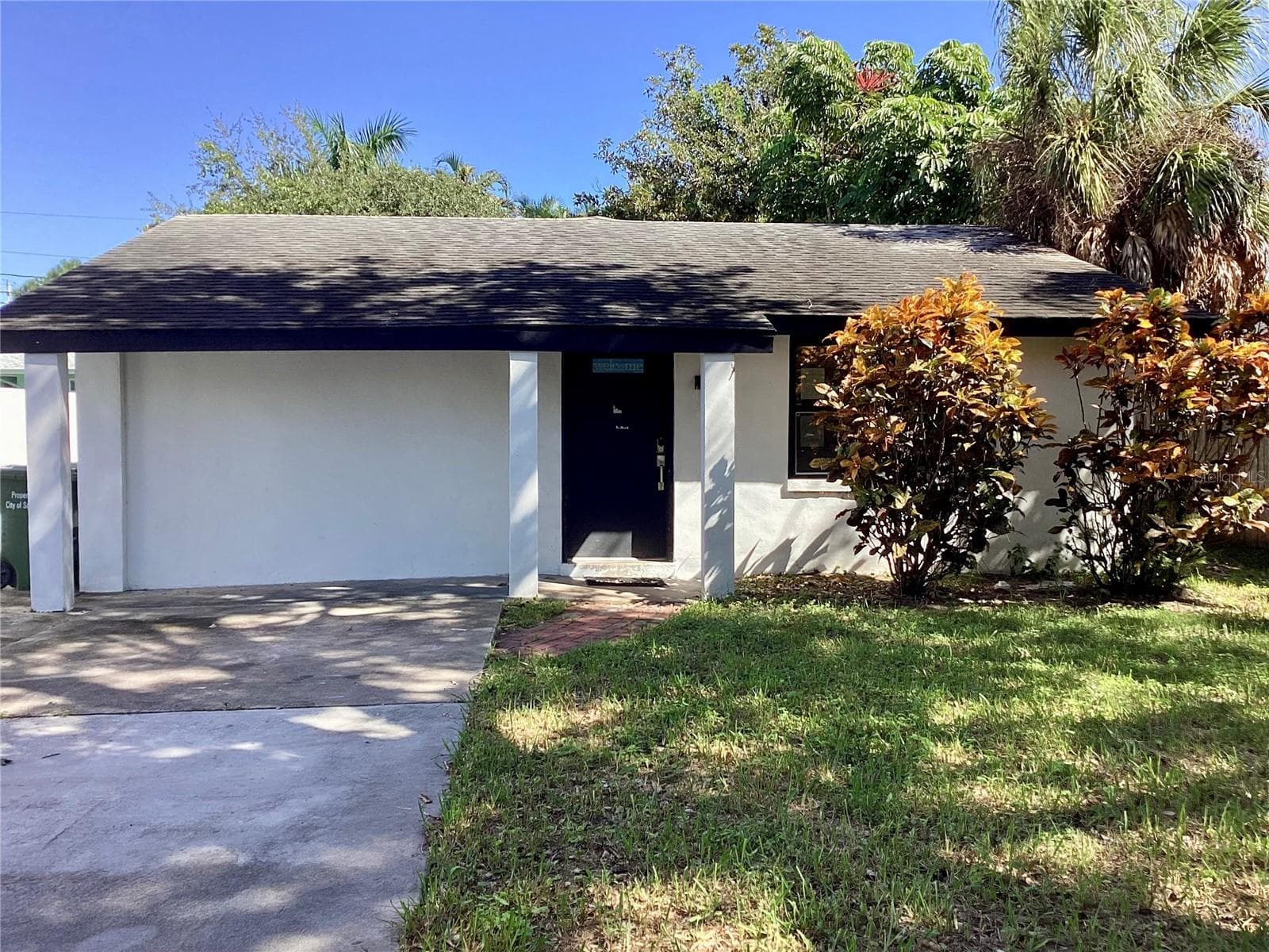 Front - 3524 CHAPEL DR, SARASOTA
