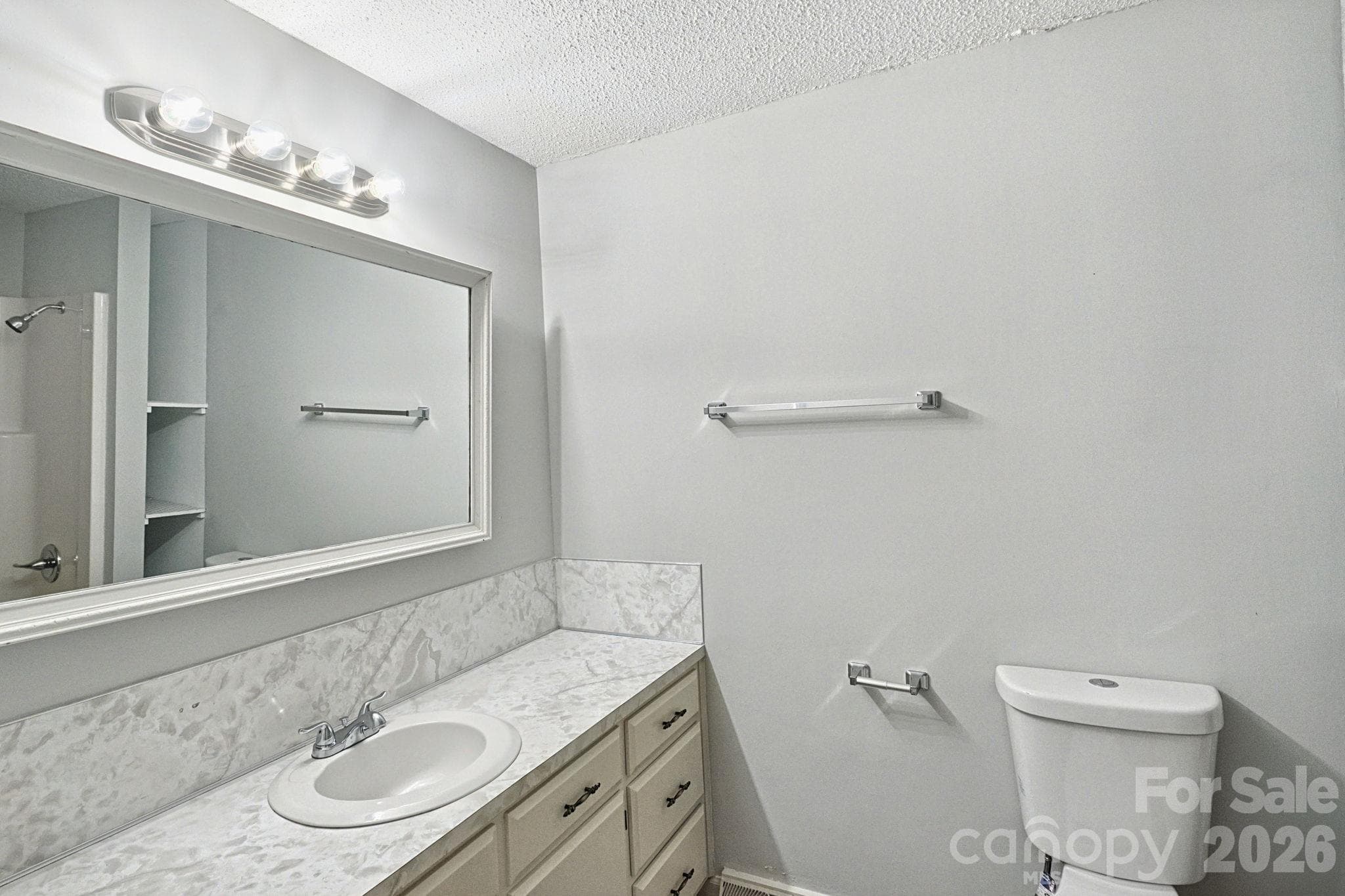 Single Family Residence at 6205 Ferncliff Drive, Concord, photo 20 of 30