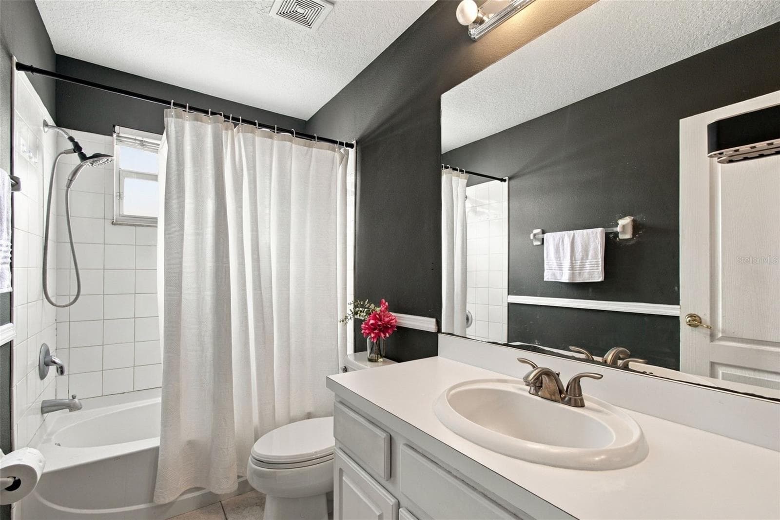 Single Family Residence at 19025 FISHERMANS BEND DR, LUTZ, photo 35 of 80