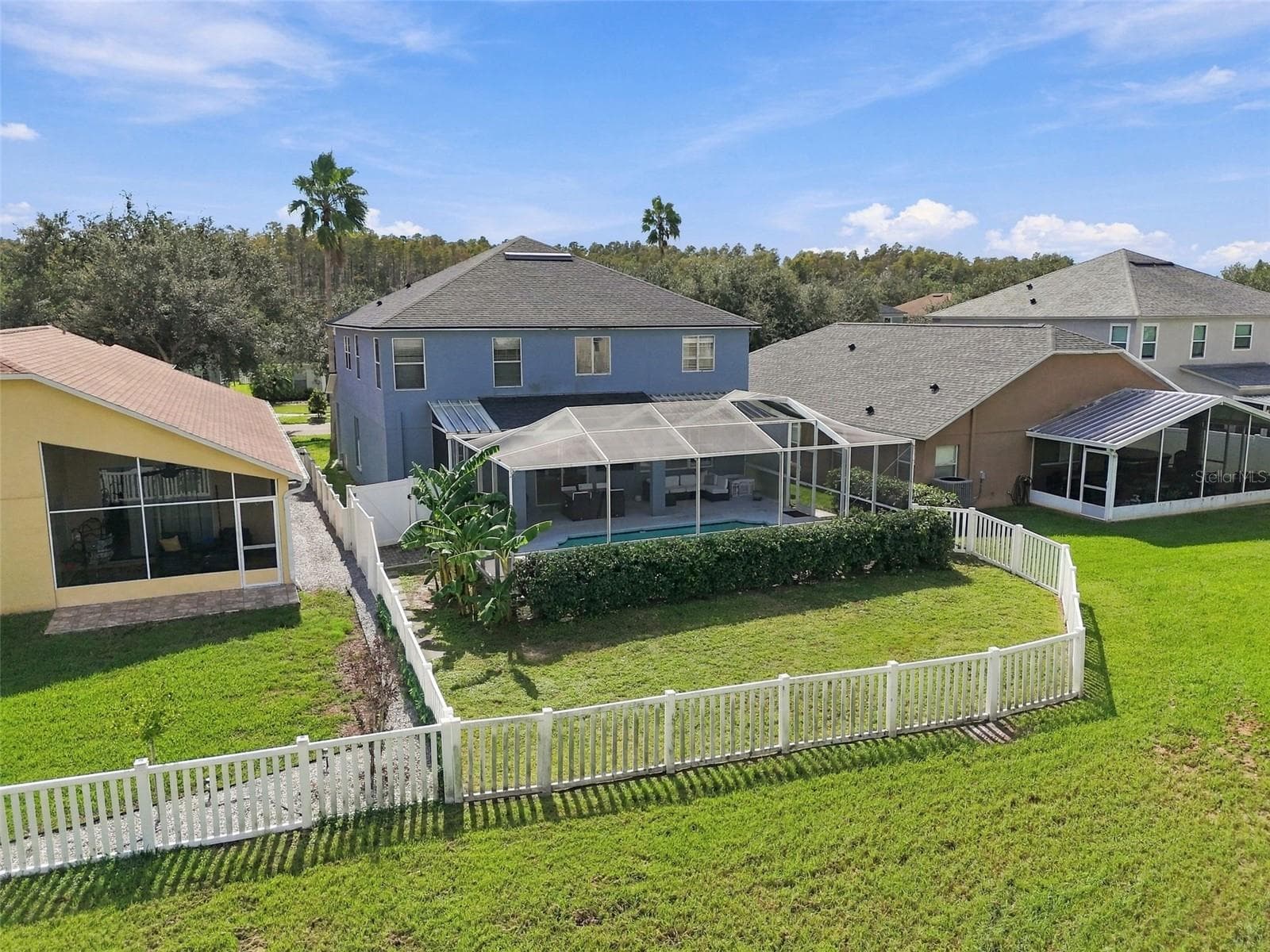 You will love the oversized fenced backyard. - 19025 FISHERMANS BEND DR, LUTZ