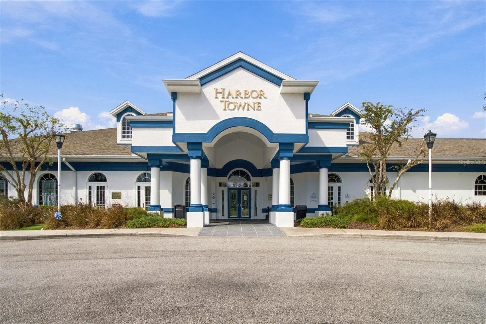 The clubhouse features a restaurant, resort style pool, full gym, tennis courts, volleyball courts and even has an onsite afterschool program. - 19025 FISHERMANS BEND DR, LUTZ