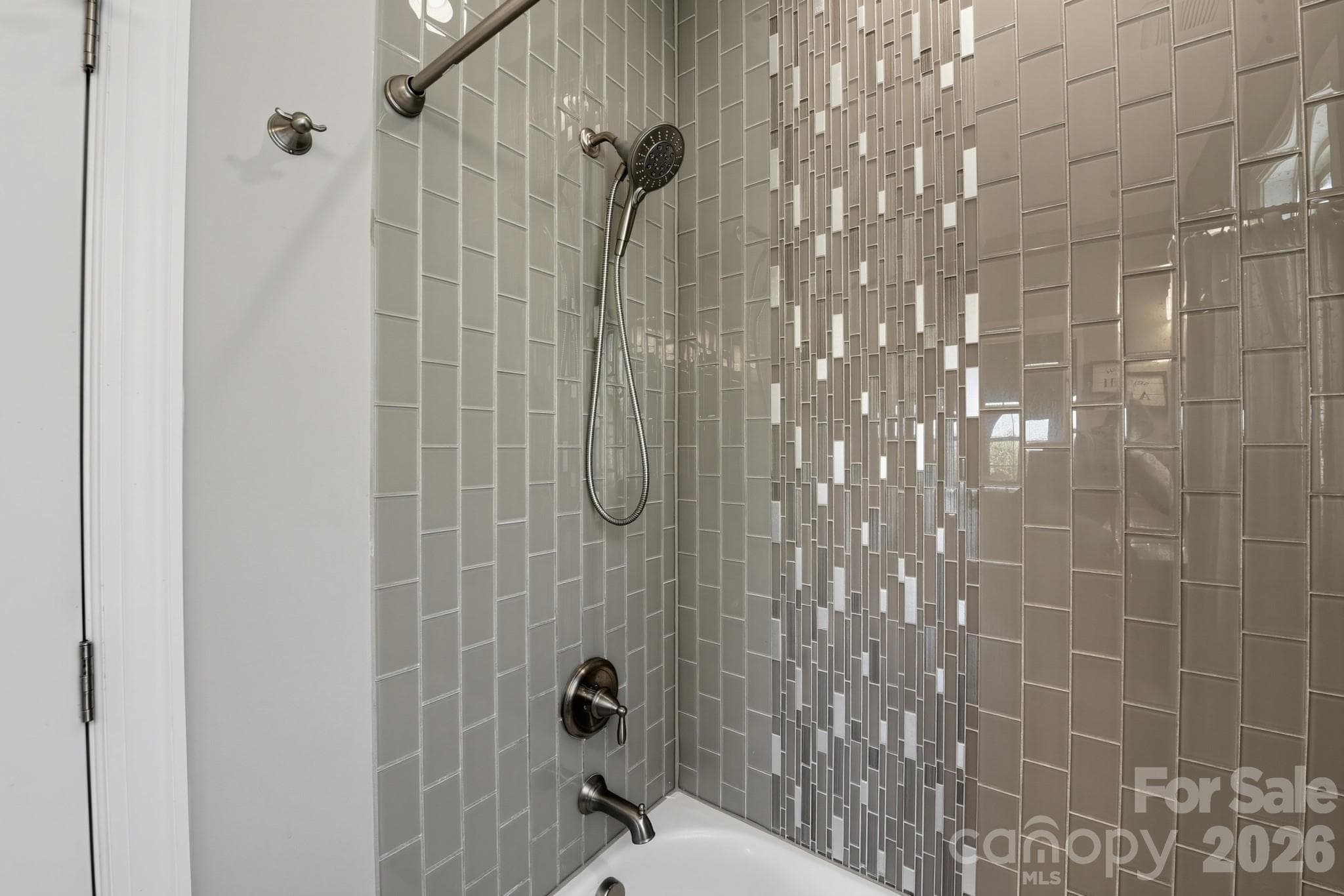 2nd full bath - upstairs - 13013 Jacks Lane, Pineville
