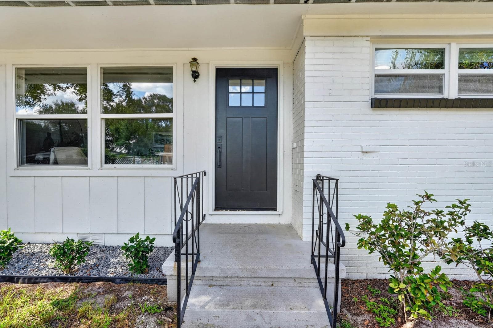 Single Family Residence at 301 CHAPEL RD, ST AUGUSTINE, photo 10 of 51