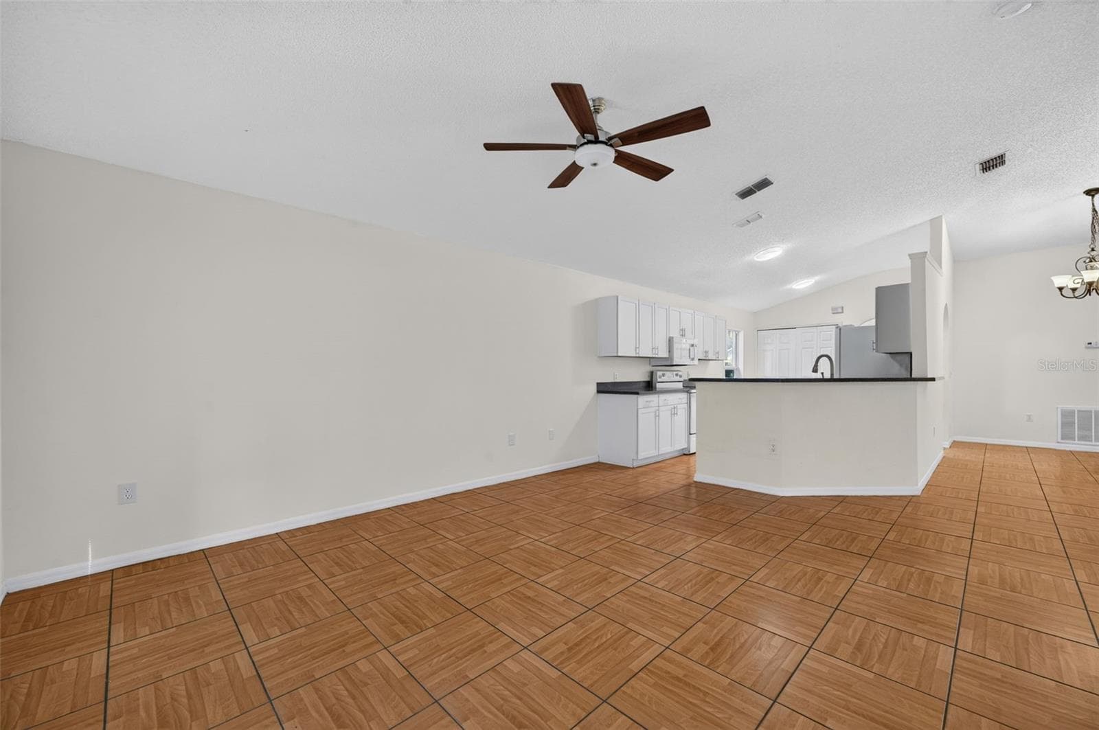 Single Family Residence at 2018 WEKIVA RESERVE BLVD, APOPKA, photo 22 of 37