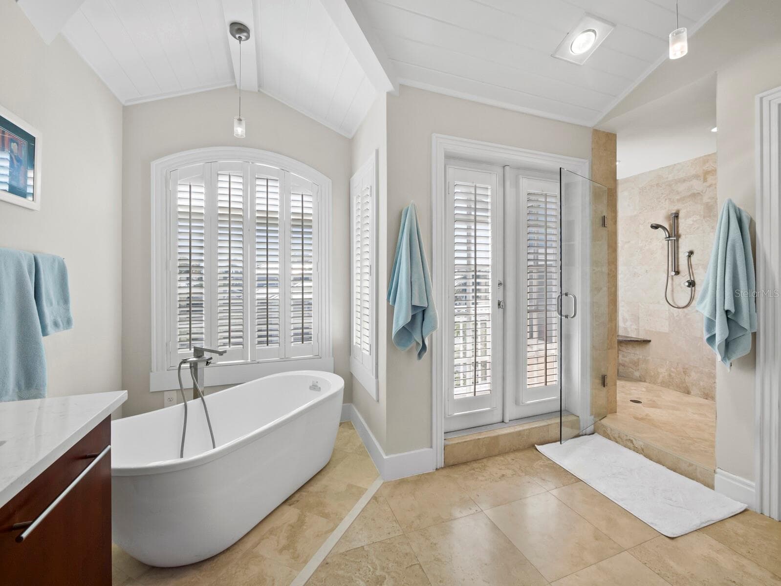 Single Family Residence at 550 NORTON ST, LONGBOAT KEY, photo 26 of 57