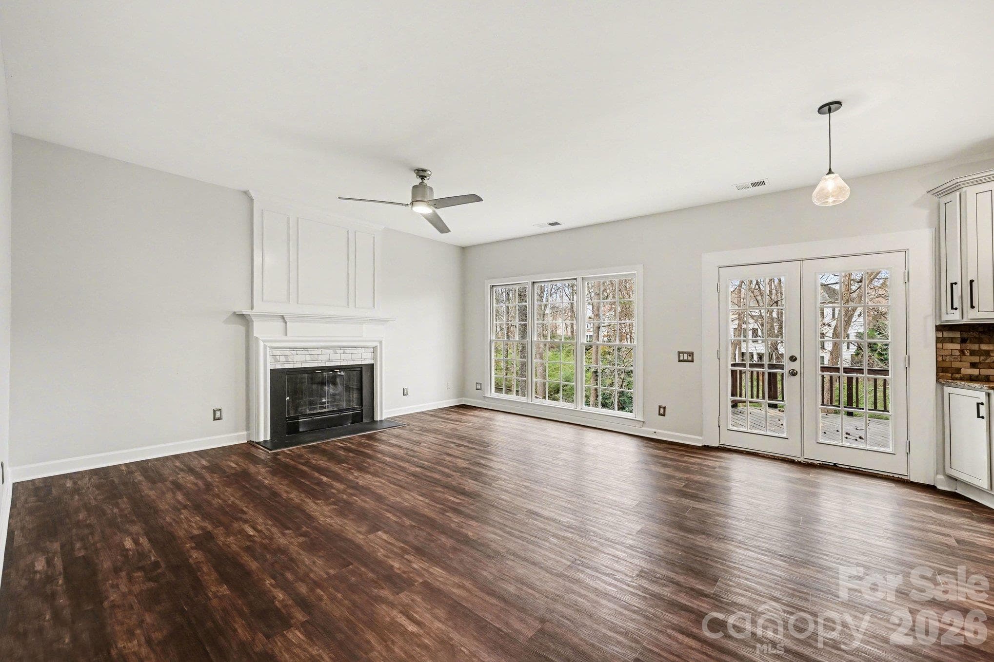 Single Family Residence at 5805 Swanston Drive, Charlotte, photo 8 of 32