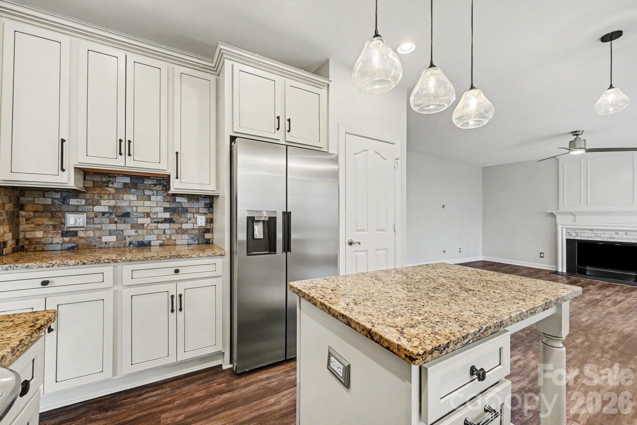 Single Family Residence at 5805 Swanston Drive, Charlotte, photo 14 of 32