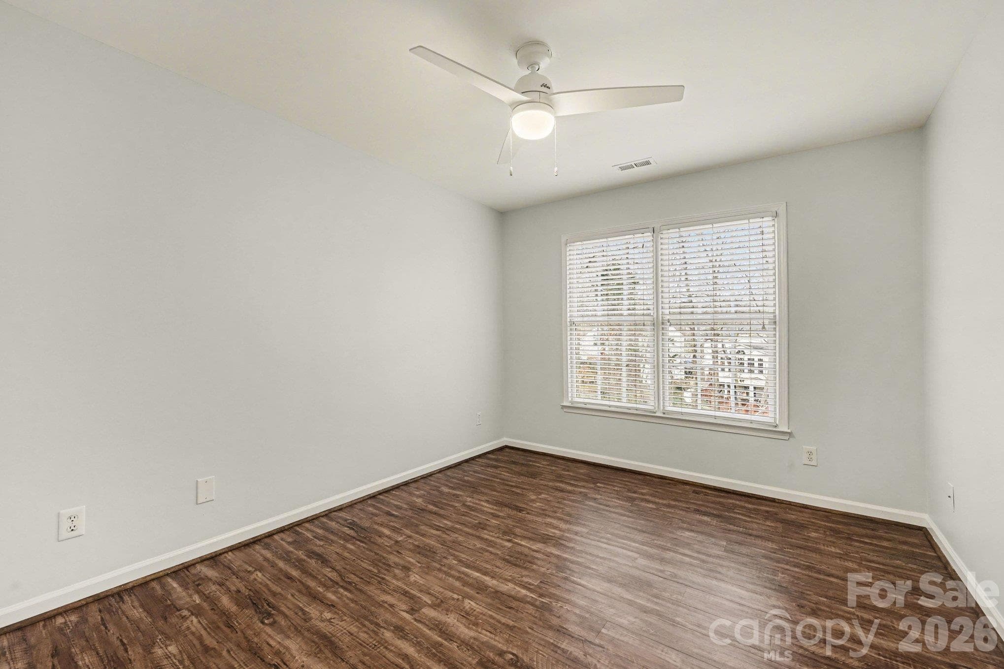 Single Family Residence at 5805 Swanston Drive, Charlotte, photo 23 of 32