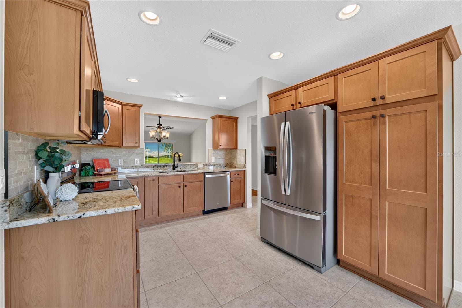 Spacious Kitchen with Recessed Lights - 3552 WYNGATE PL, THE VILLAGES