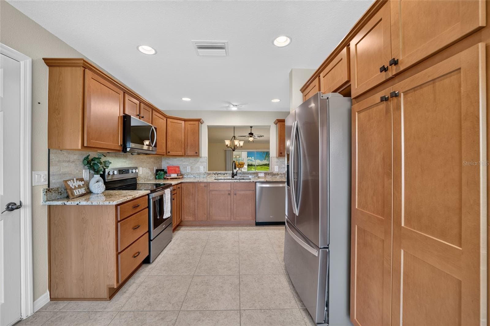 GRANITE Countertops - 3552 WYNGATE PL, THE VILLAGES