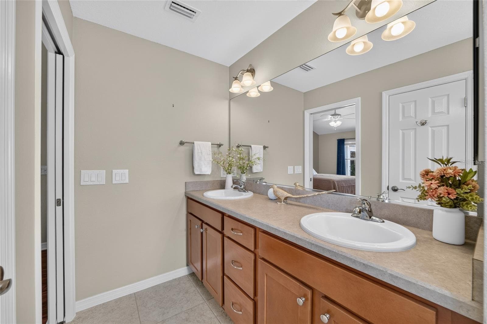Dual Sinks - 3552 WYNGATE PL, THE VILLAGES