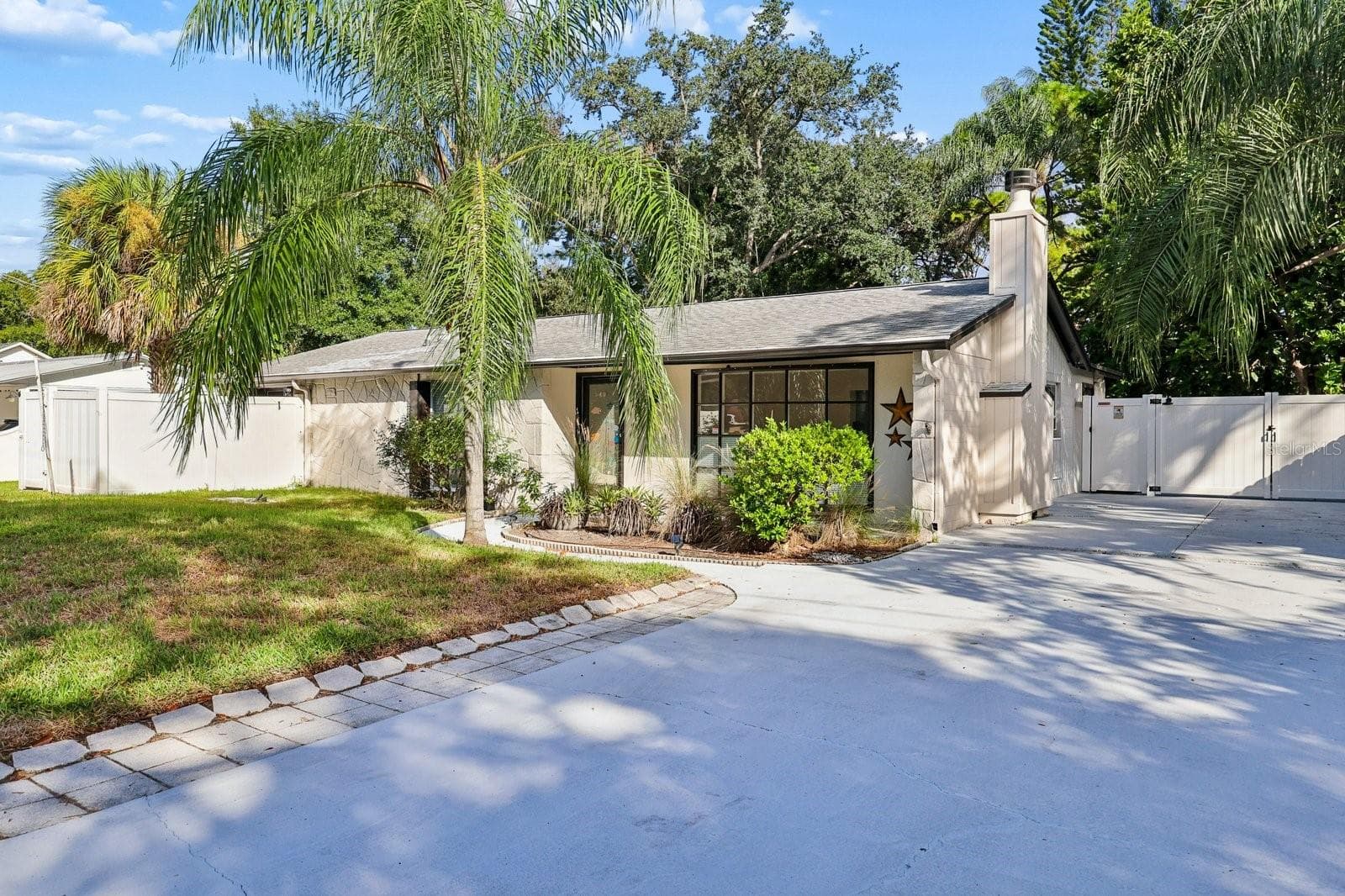 7321 CANAL BLVD
