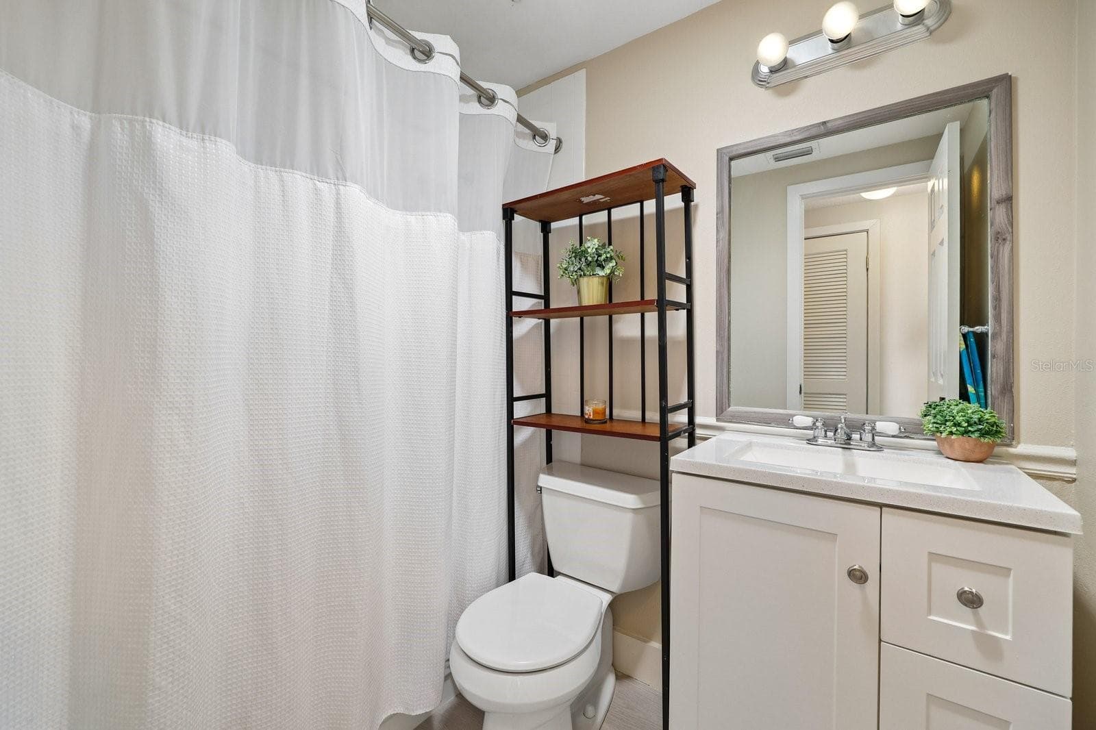 Single Family Residence at 7321 CANAL BLVD, TAMPA, photo 11 of 44