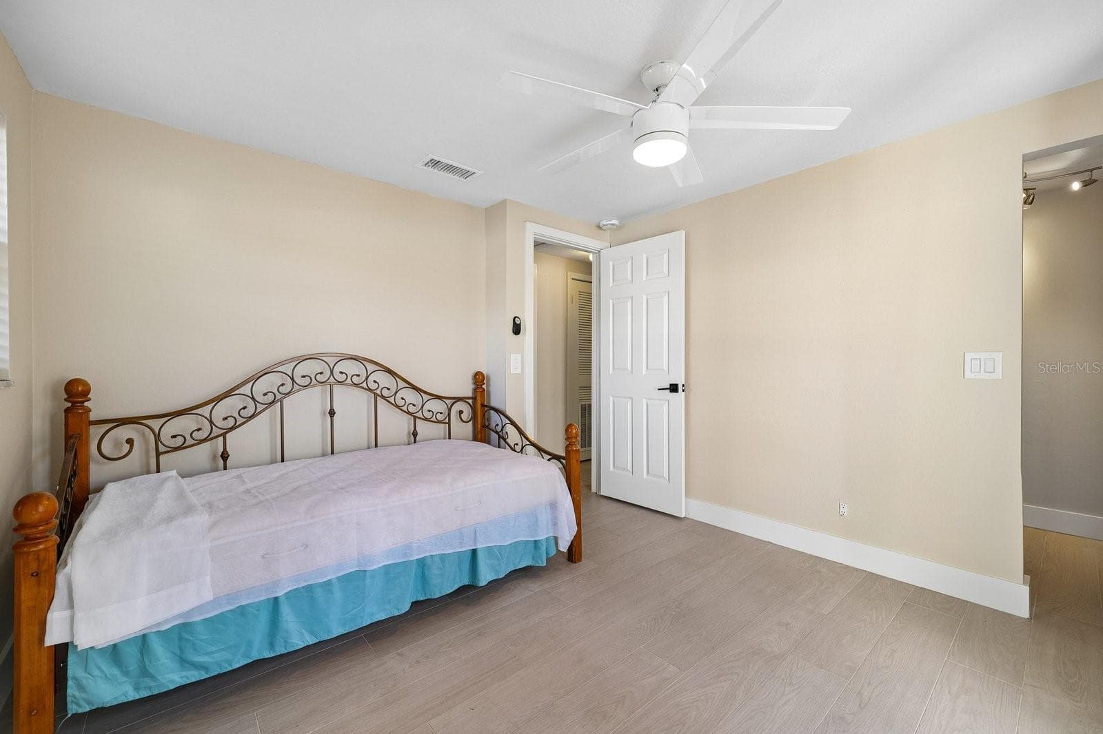 Single Family Residence at 7321 CANAL BLVD, TAMPA, photo 13 of 44