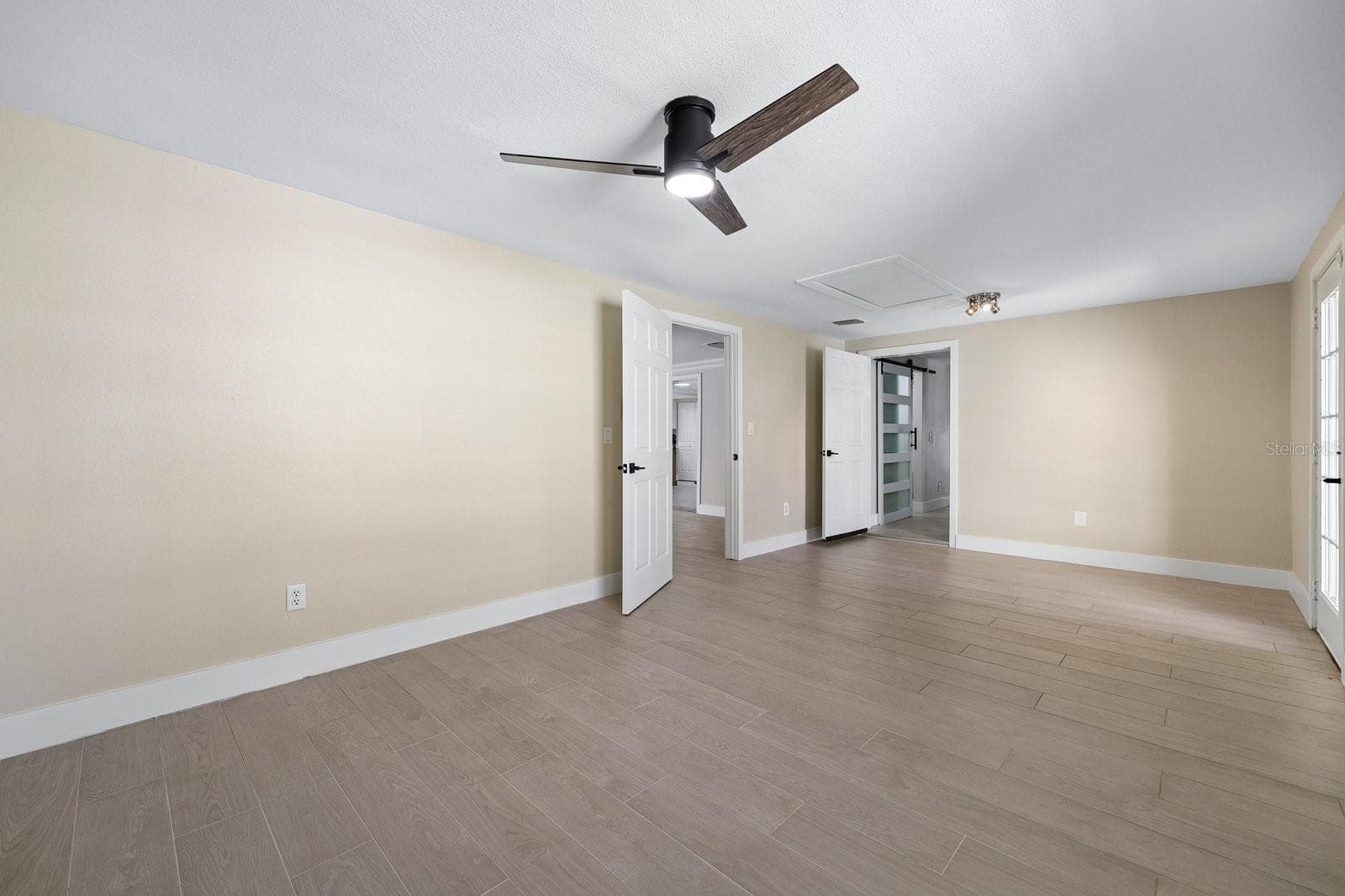 Single Family Residence at 7321 CANAL BLVD, TAMPA, photo 22 of 44