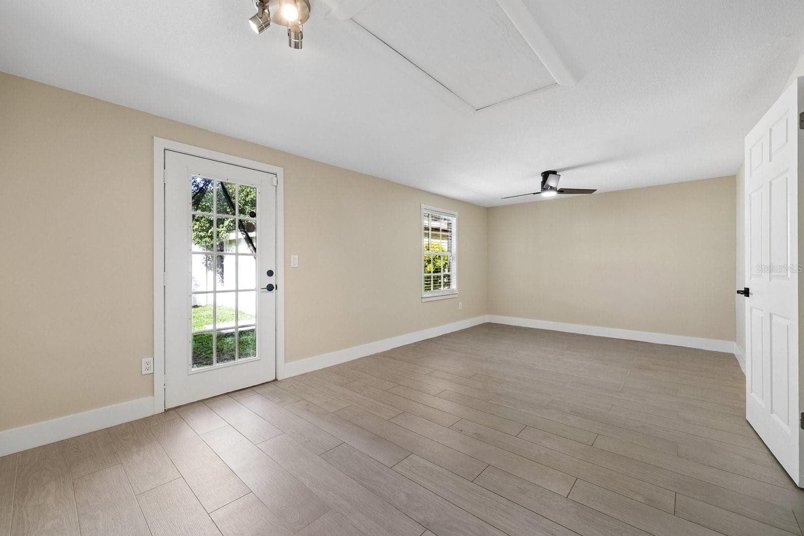 Single Family Residence at 7321 CANAL BLVD, TAMPA, photo 23 of 44