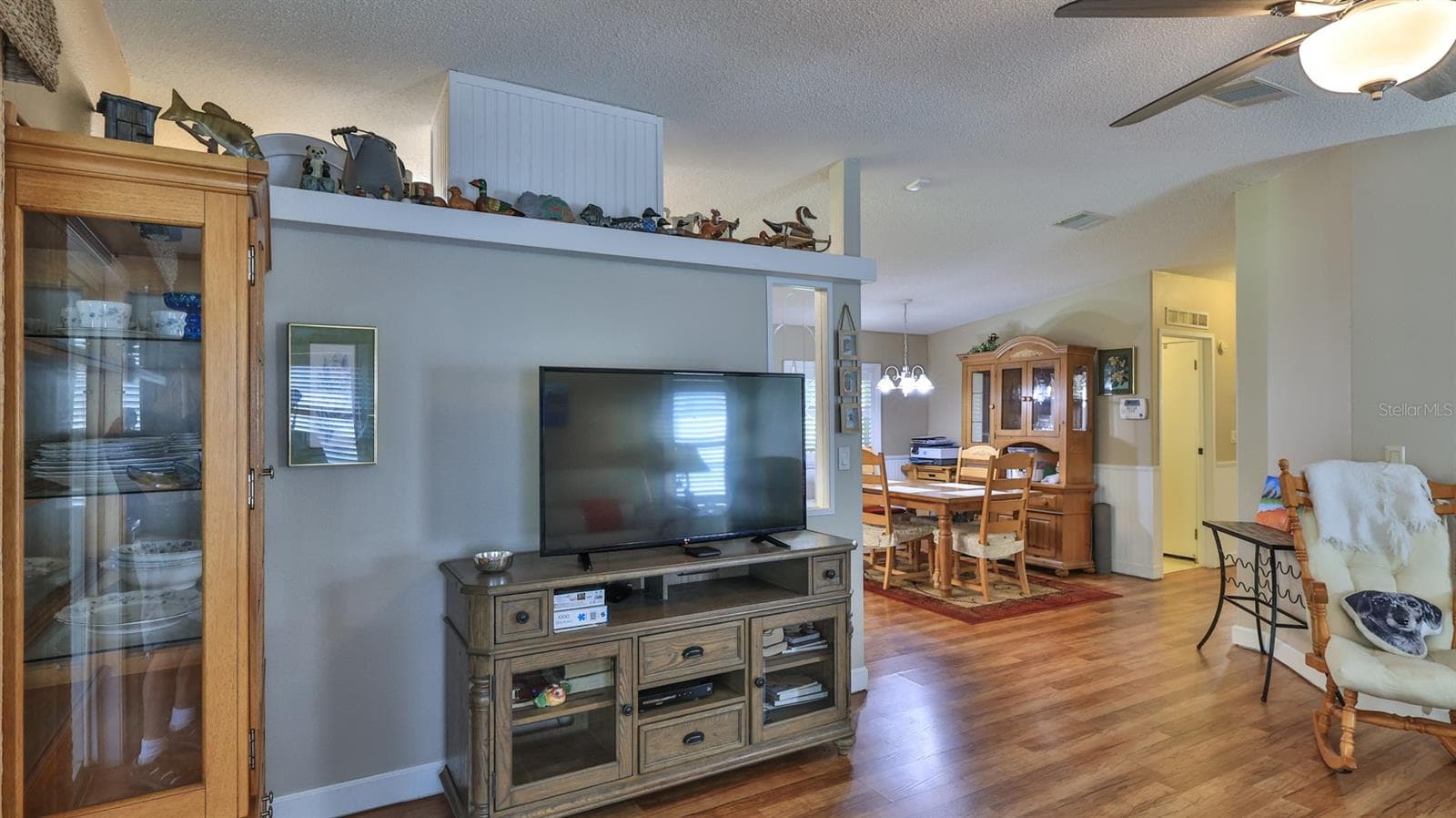 Manufactured Home at 494 SIOUX BLVD, OAK HILL, photo 13 of 63