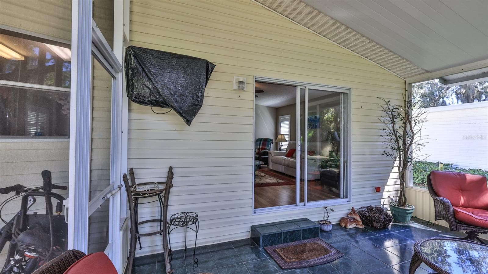 Manufactured Home at 494 SIOUX BLVD, OAK HILL, photo 29 of 63
