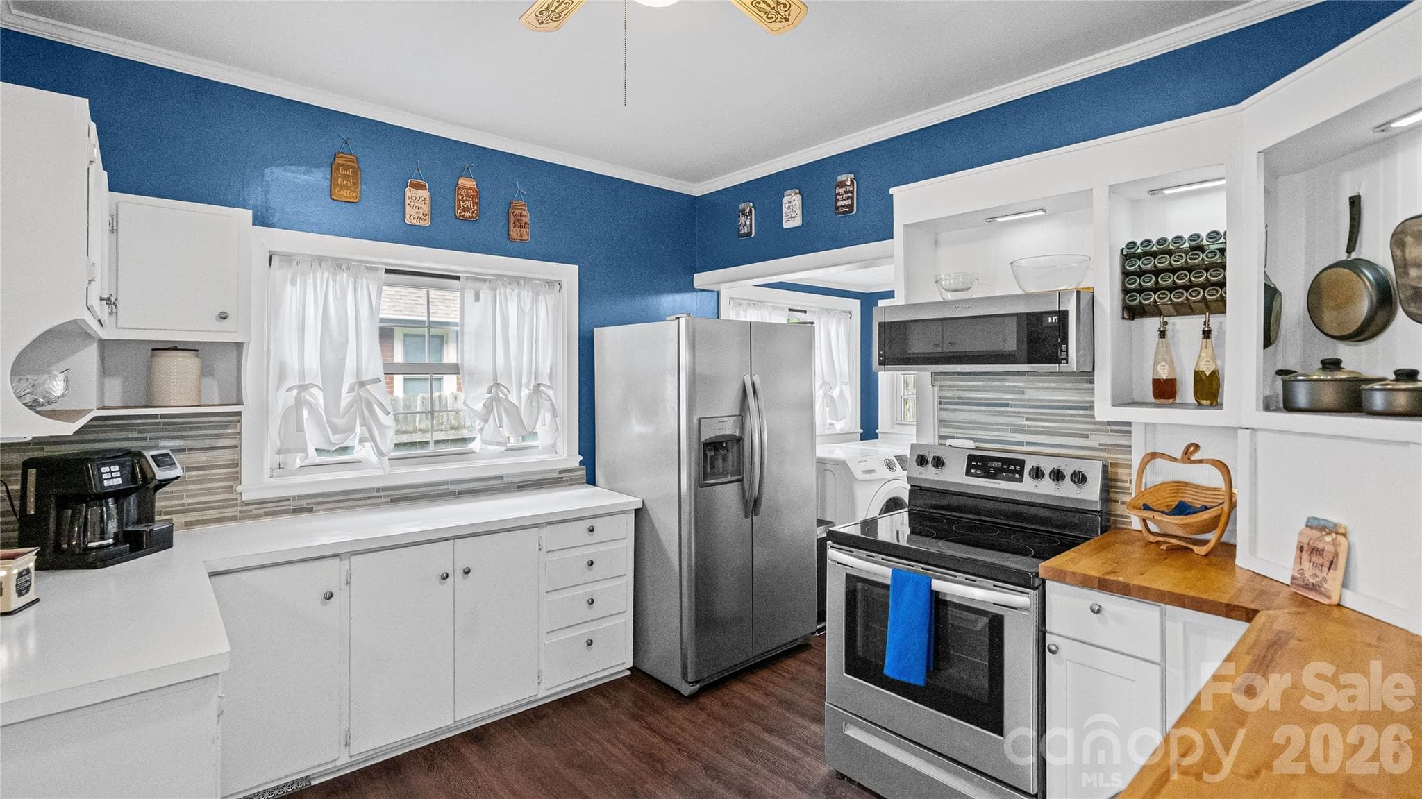 Single Family Residence at 306 Hillcrest Drive, Lexington, photo 17 of 42