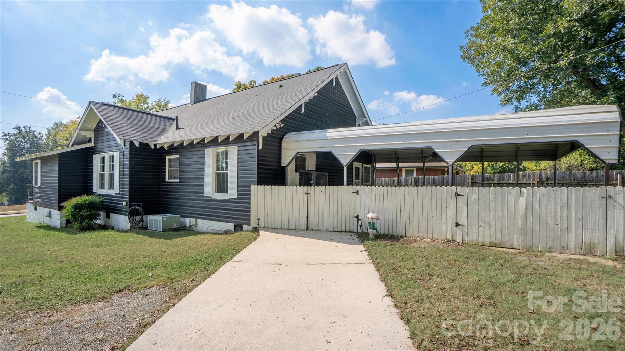 Single Family Residence at 306 Hillcrest Drive, Lexington, photo 38 of 42