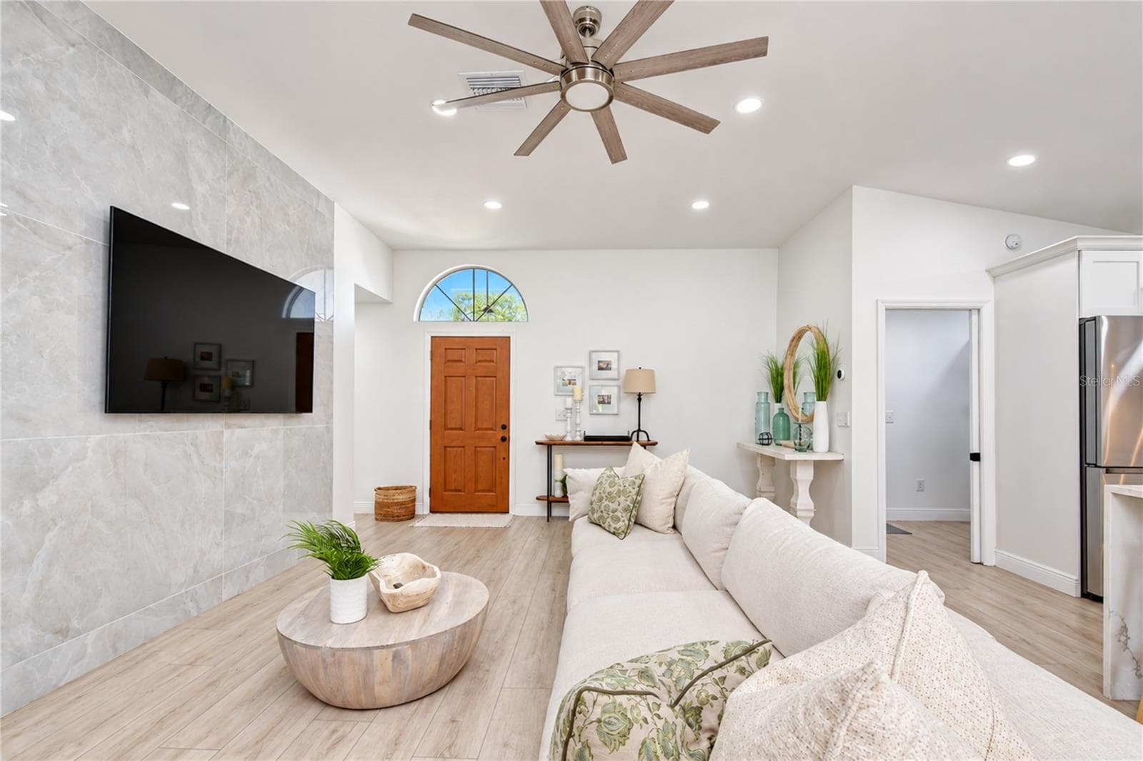Single Family Residence at 13509 COLORADO PL, TAMPA, photo 11 of 35