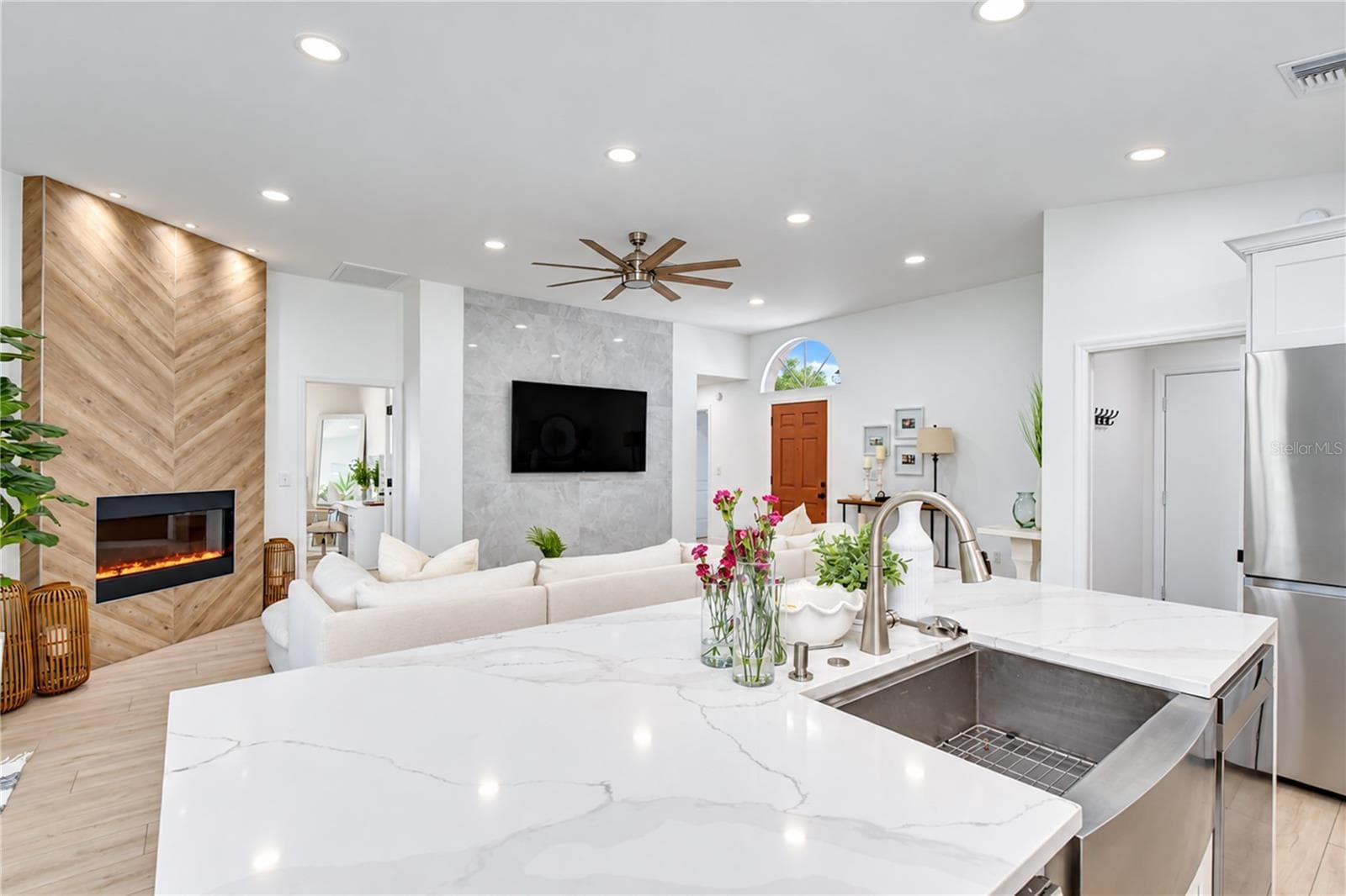 Single Family Residence at 13509 COLORADO PL, TAMPA, photo 17 of 35