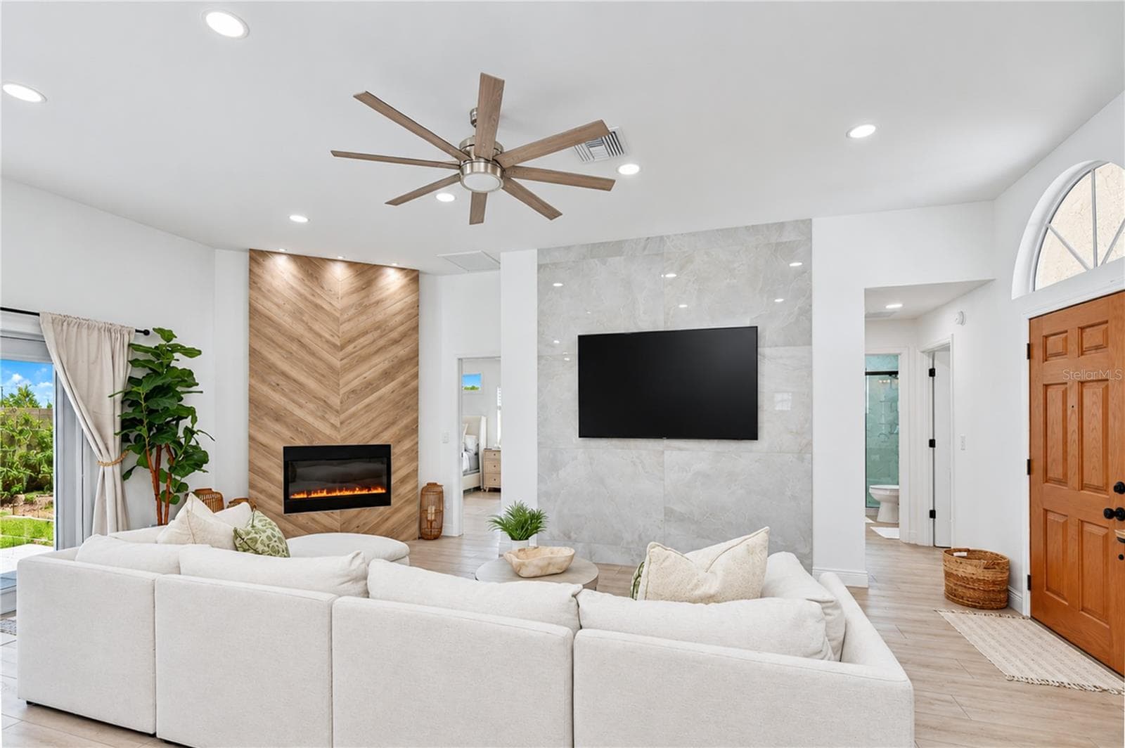 Single Family Residence at 13509 COLORADO PL, TAMPA, photo 19 of 35