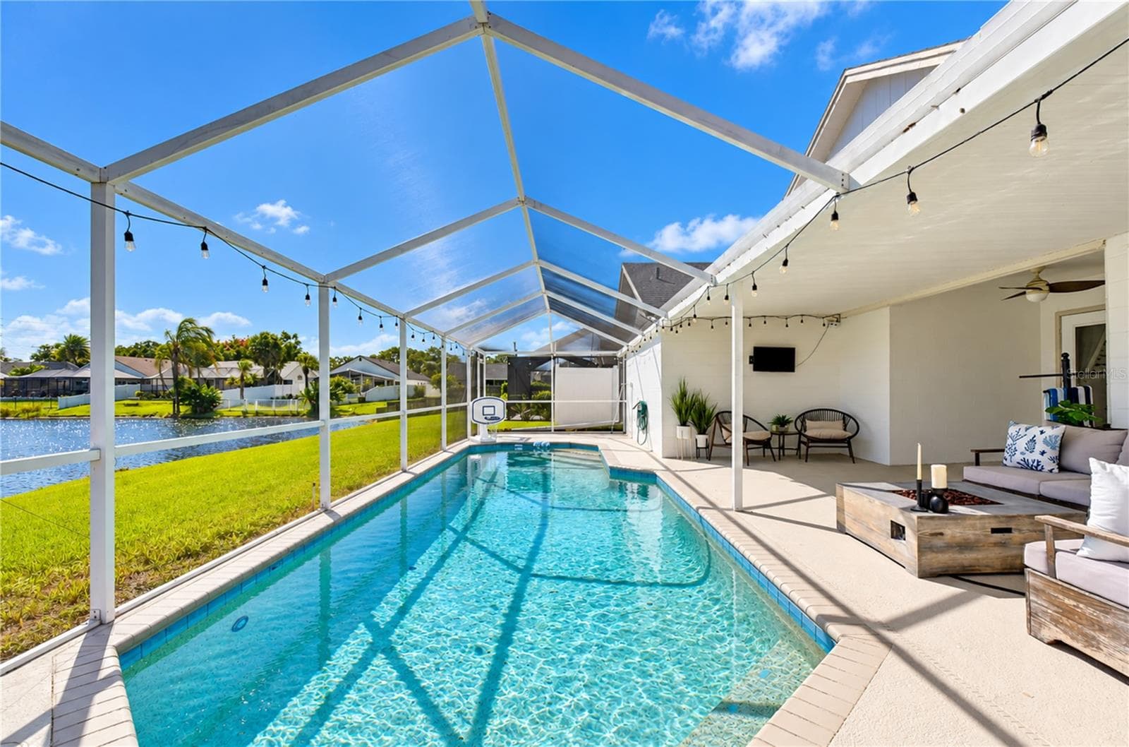Single Family Residence at 13509 COLORADO PL, TAMPA, photo 33 of 35
